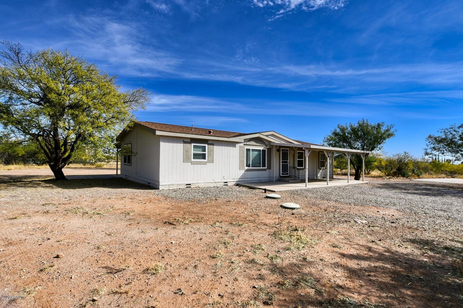GOLDEN MEADOWS - Residential