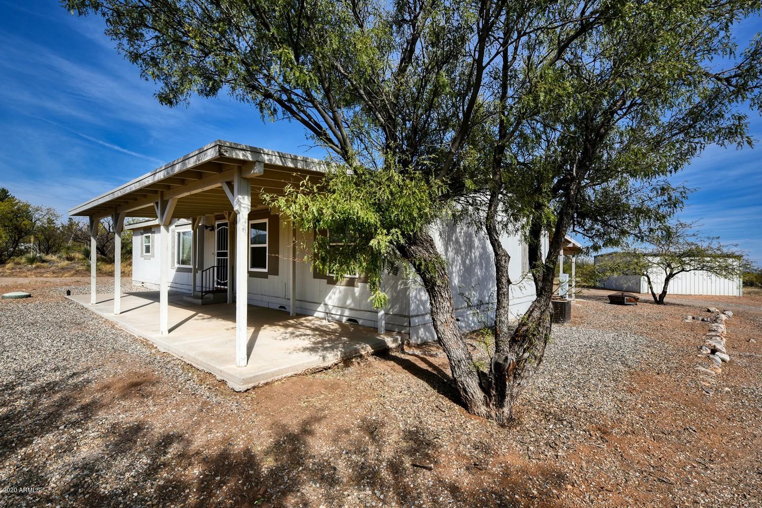 GOLDEN MEADOWS - Residential