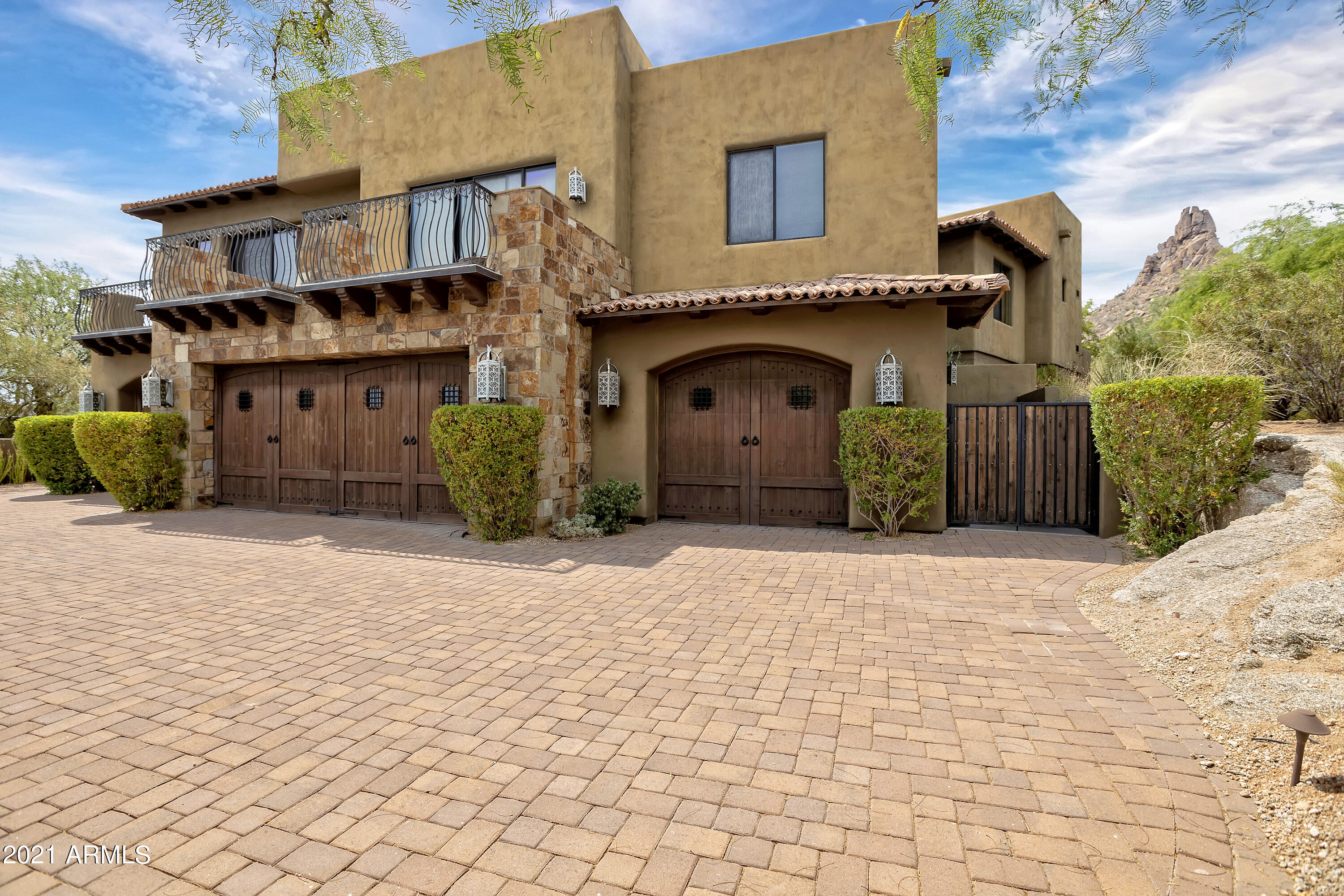 DESERT HIGHLANDS - Residential