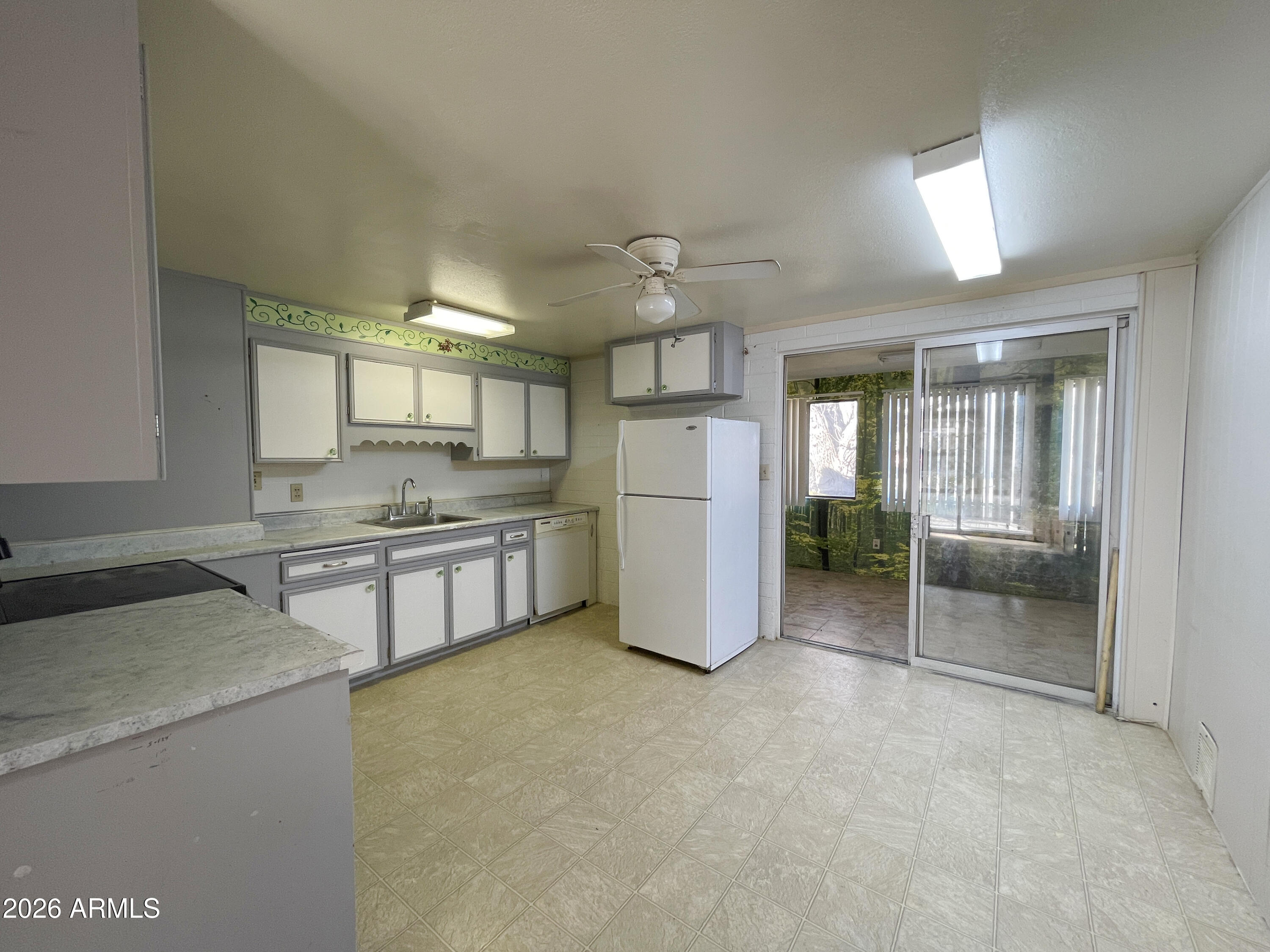 MAYER TOWNSITE - Residential