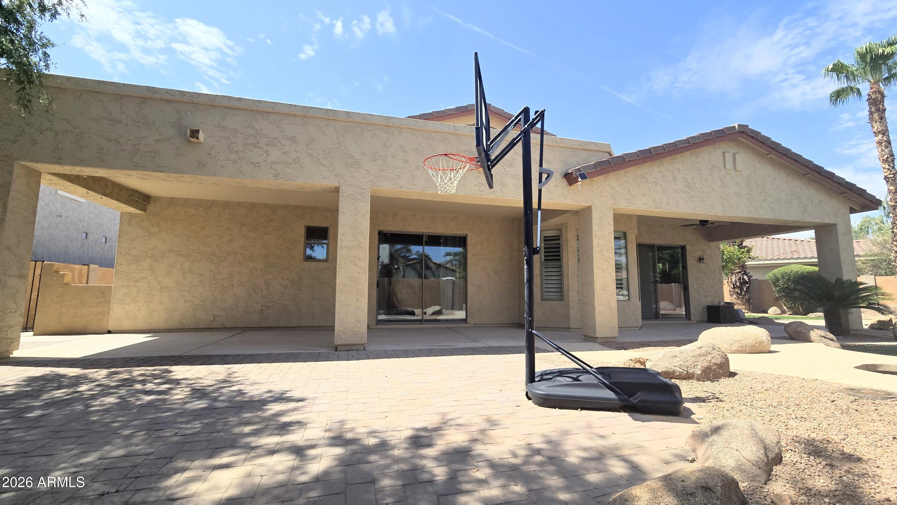 ALMA SCHOOL PLACE - Residential