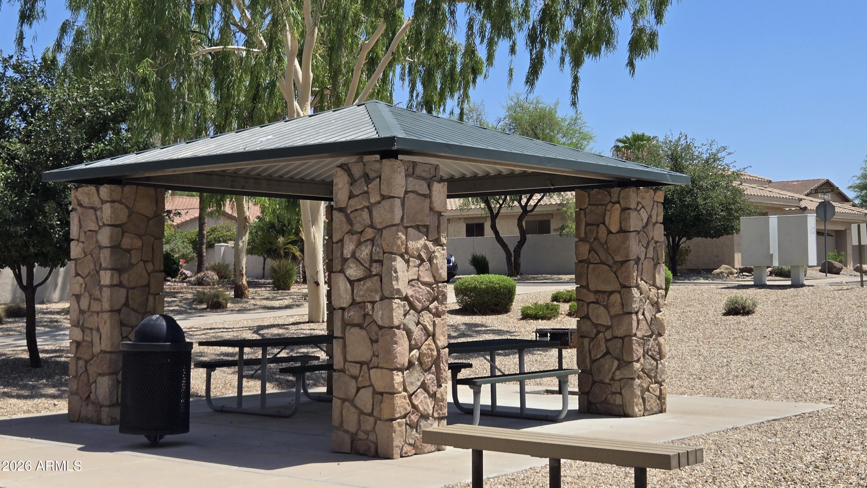 ALMA SCHOOL PLACE - Residential