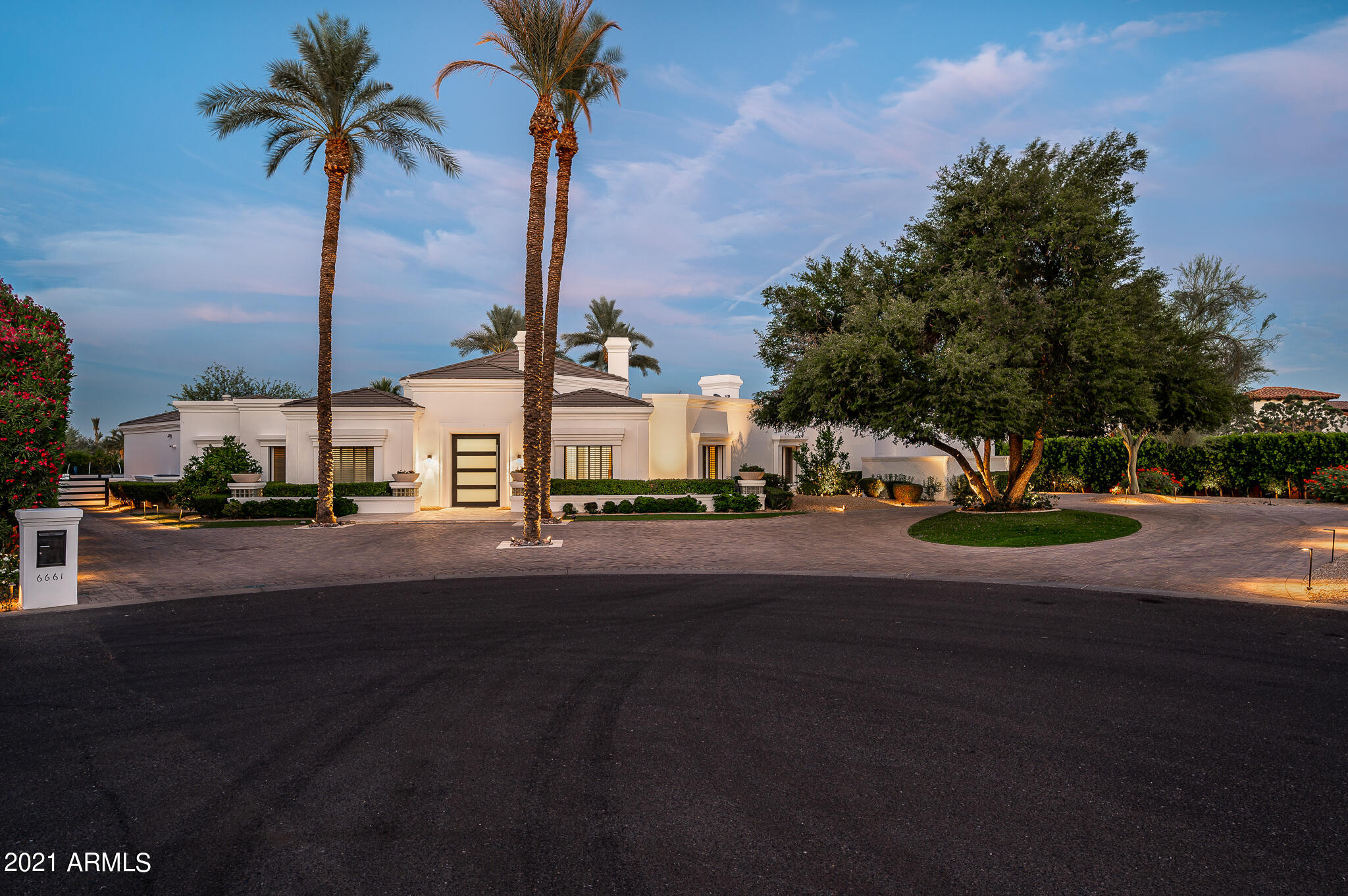 PARADISE VALLEY PUEBLOS LOT 3 MCR 293-6 - Residential