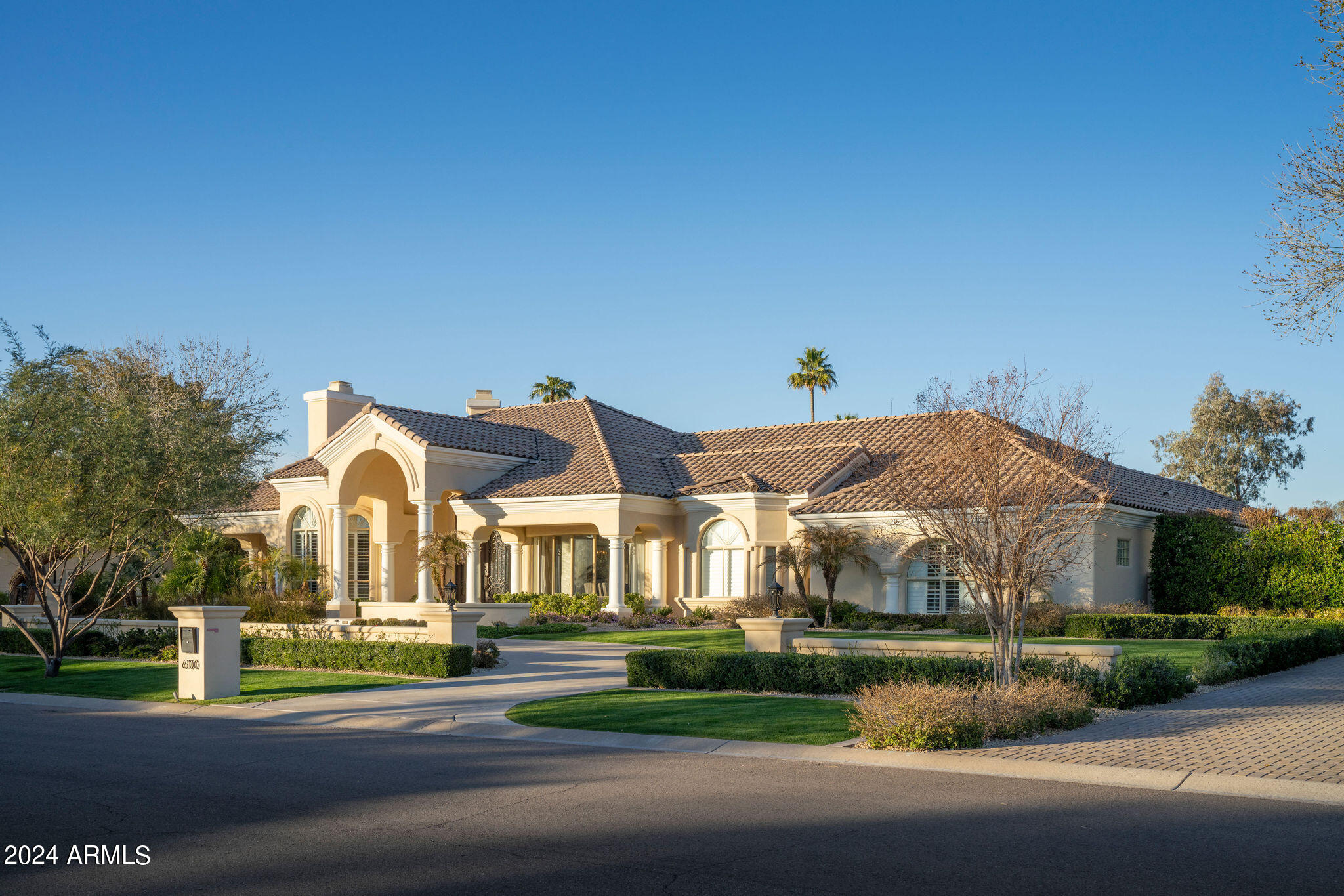 CAMELBACK COUNTRY ESTATES - Residential