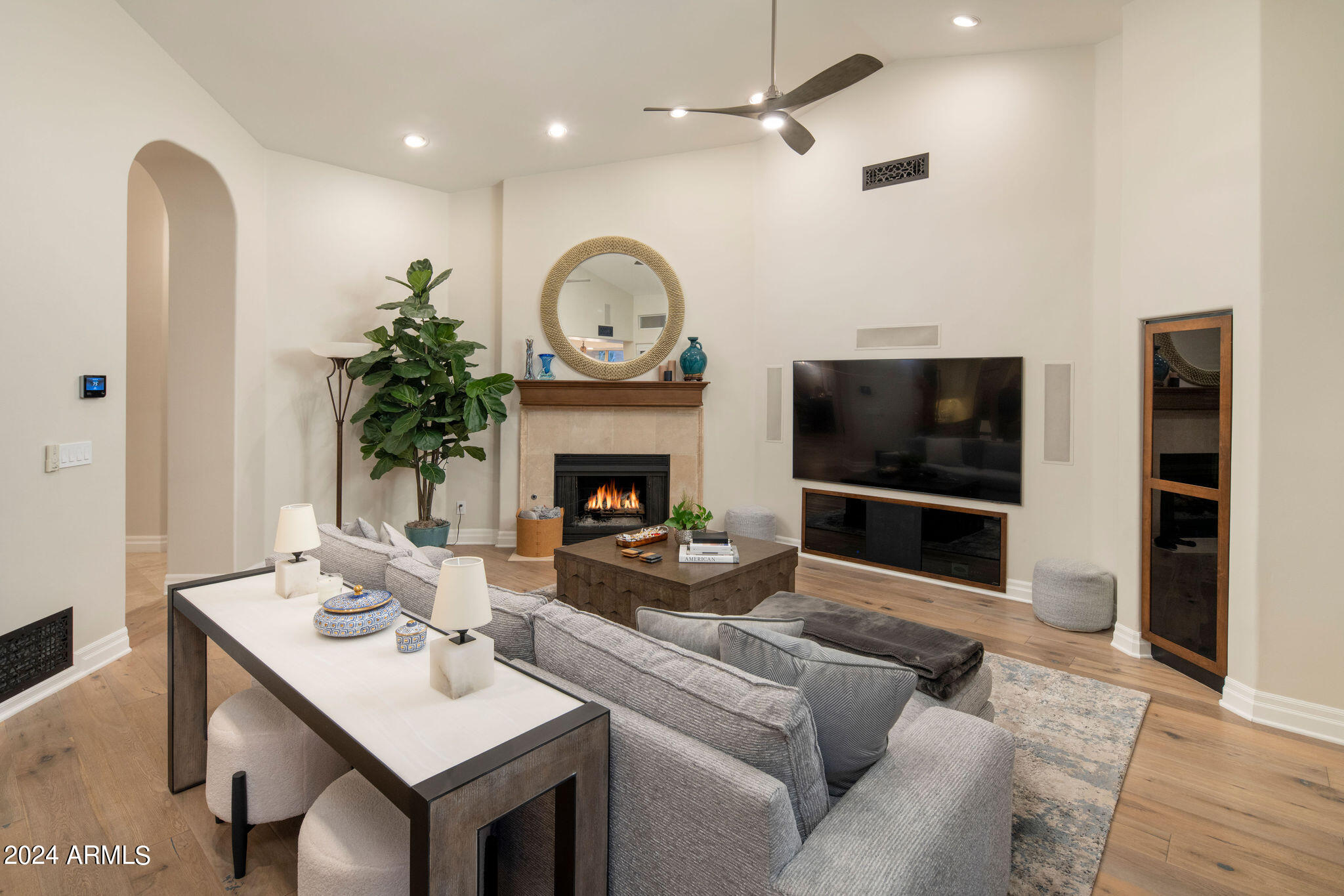 CAMELBACK COUNTRY ESTATES - Residential