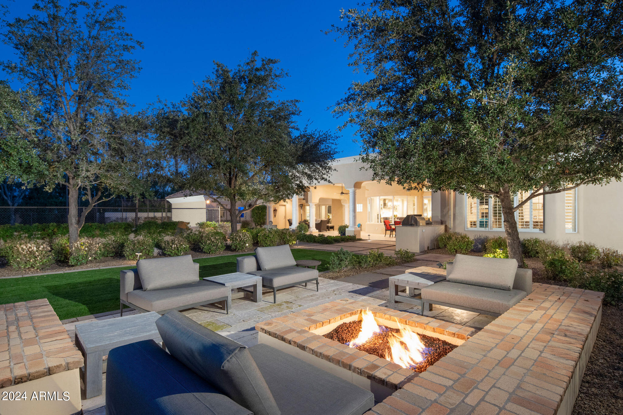 CAMELBACK COUNTRY ESTATES - Residential