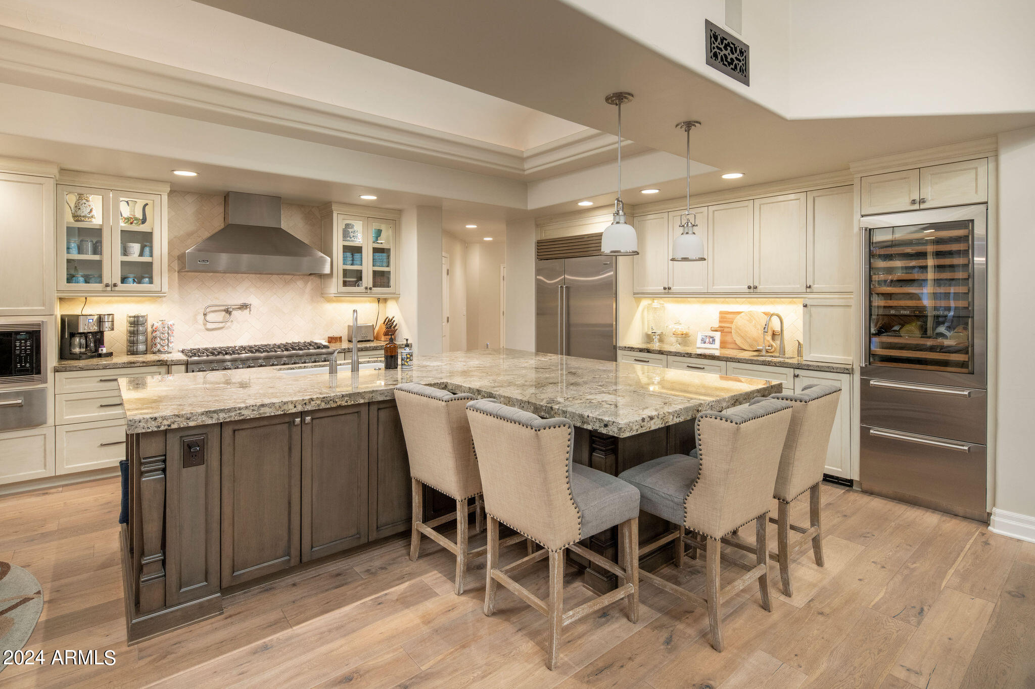 CAMELBACK COUNTRY ESTATES - Residential