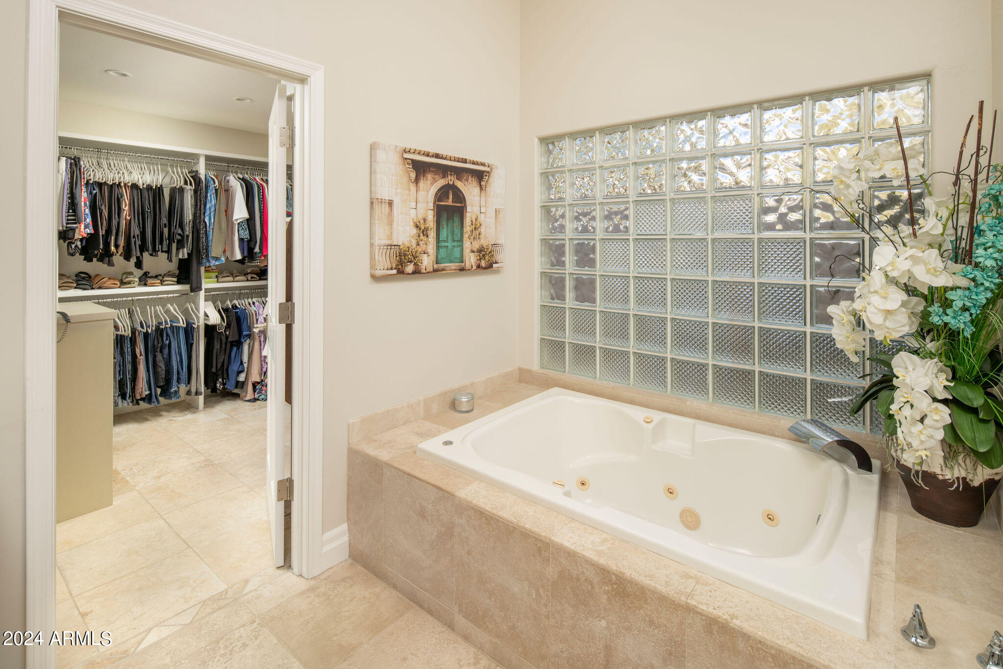 CAMELBACK COUNTRY ESTATES - Residential