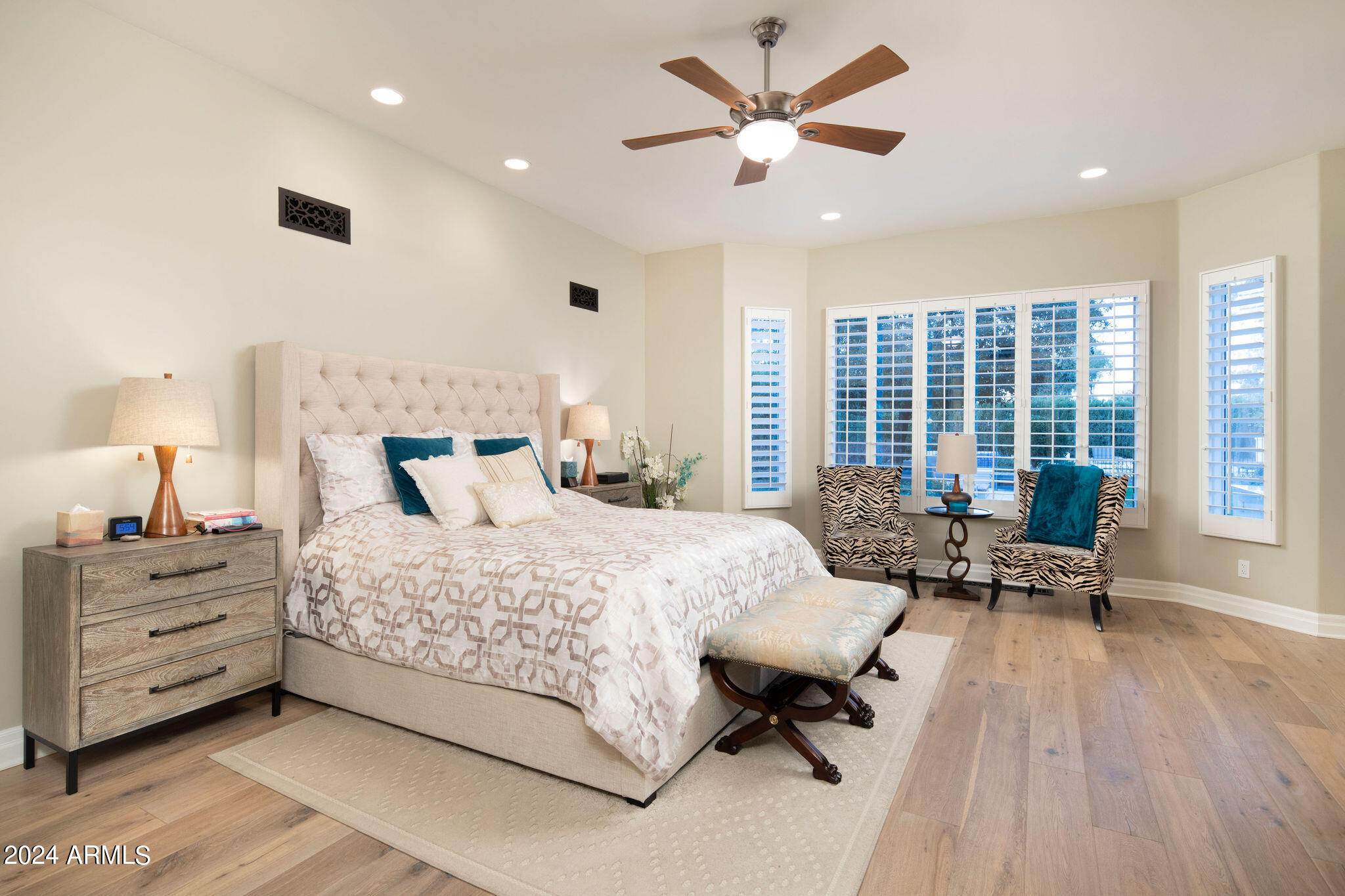 CAMELBACK COUNTRY ESTATES - Residential