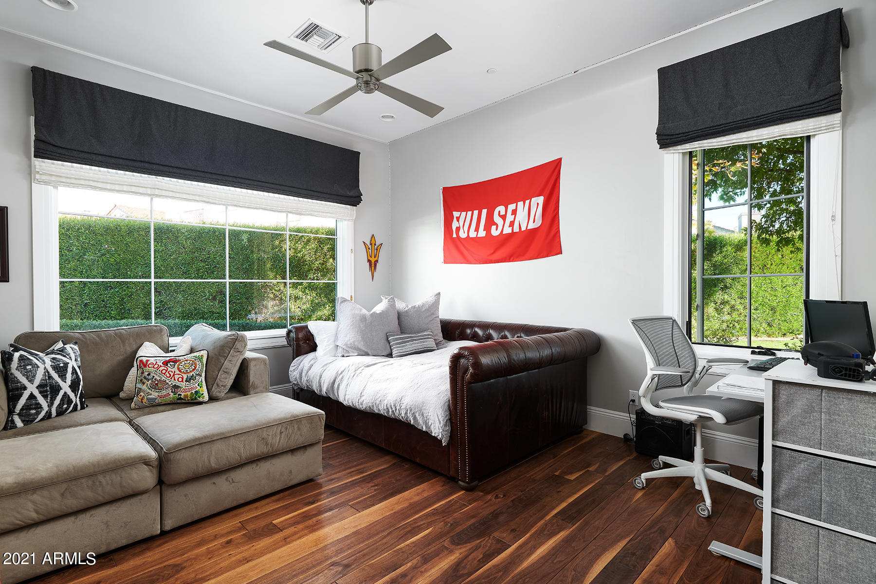 ROYAL PALM CIRCLE - Residential