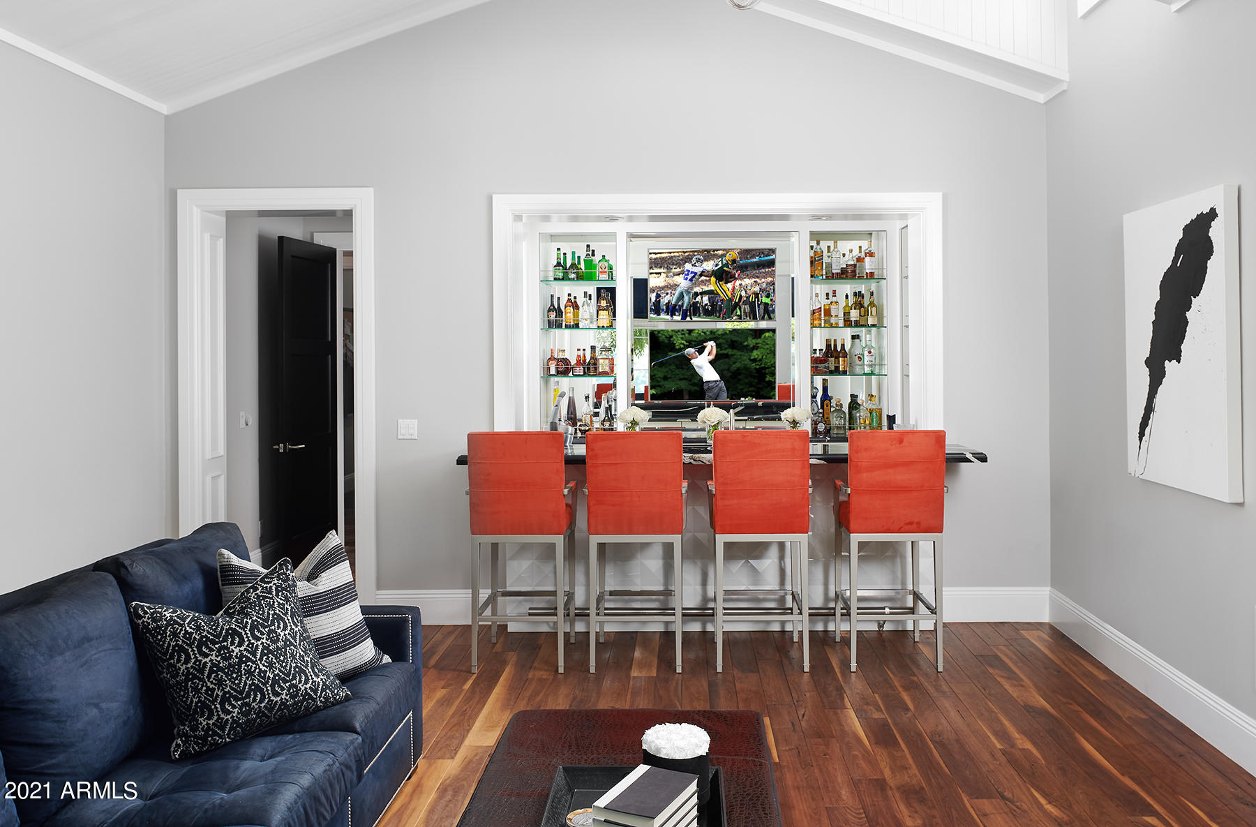 ROYAL PALM CIRCLE - Residential