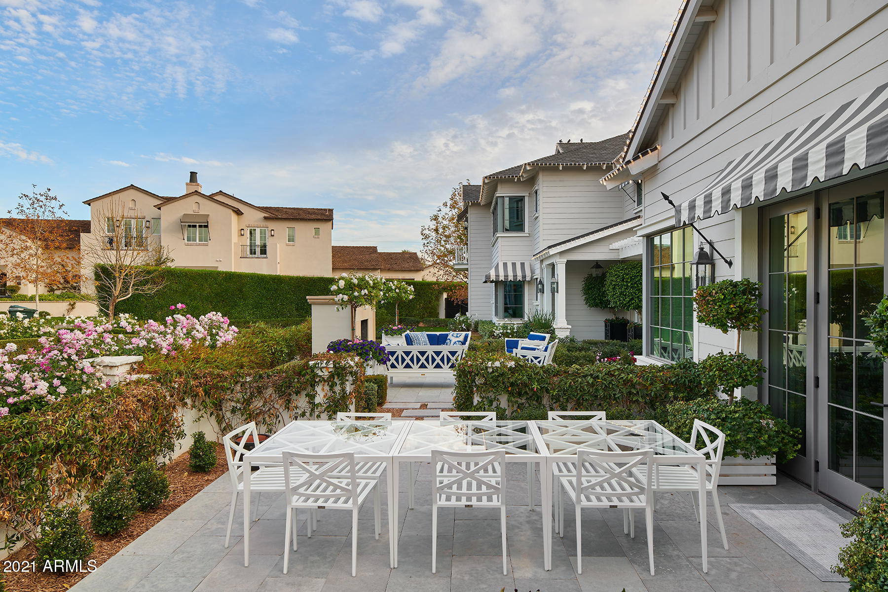 ROYAL PALM CIRCLE - Residential