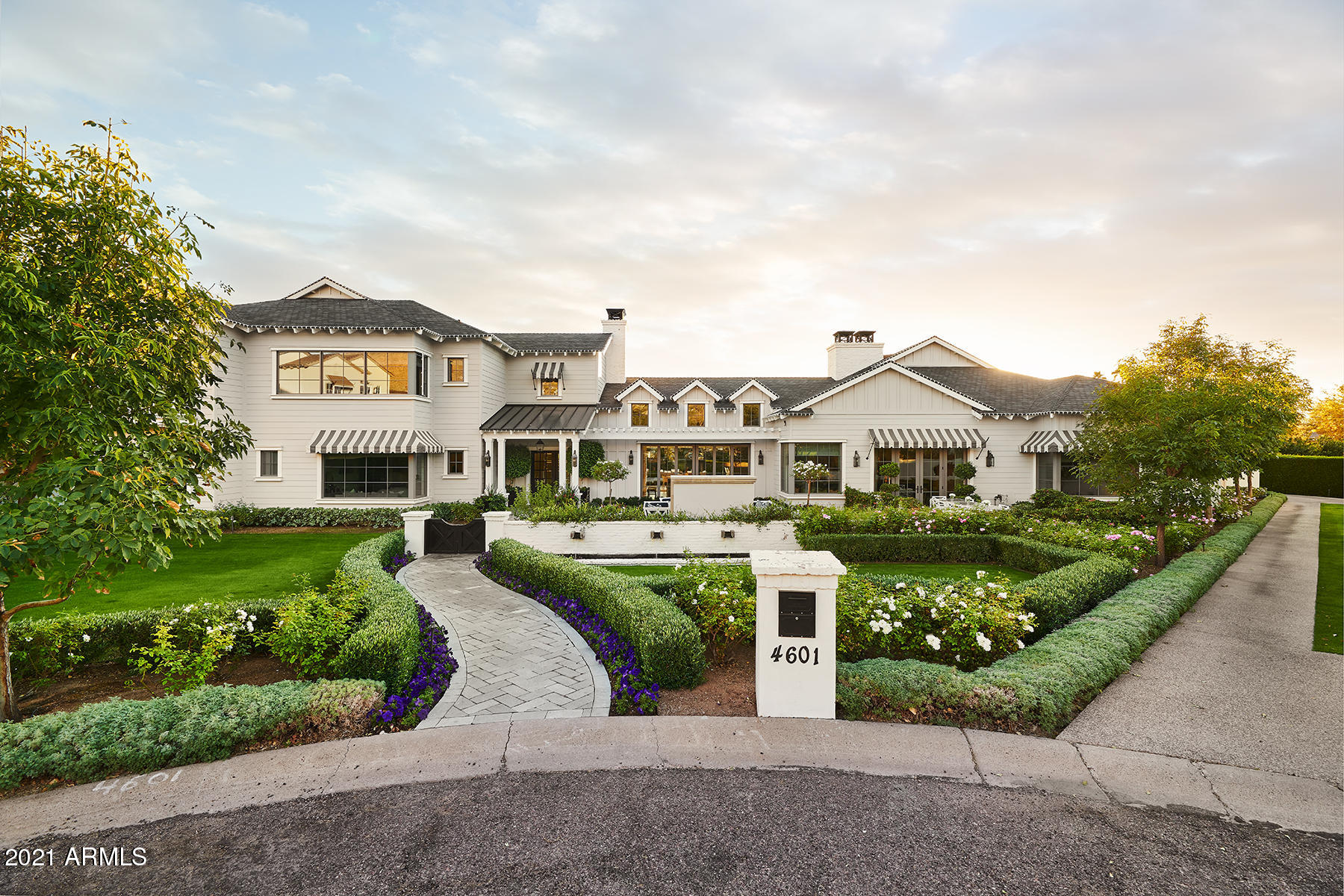 ROYAL PALM CIRCLE - Residential