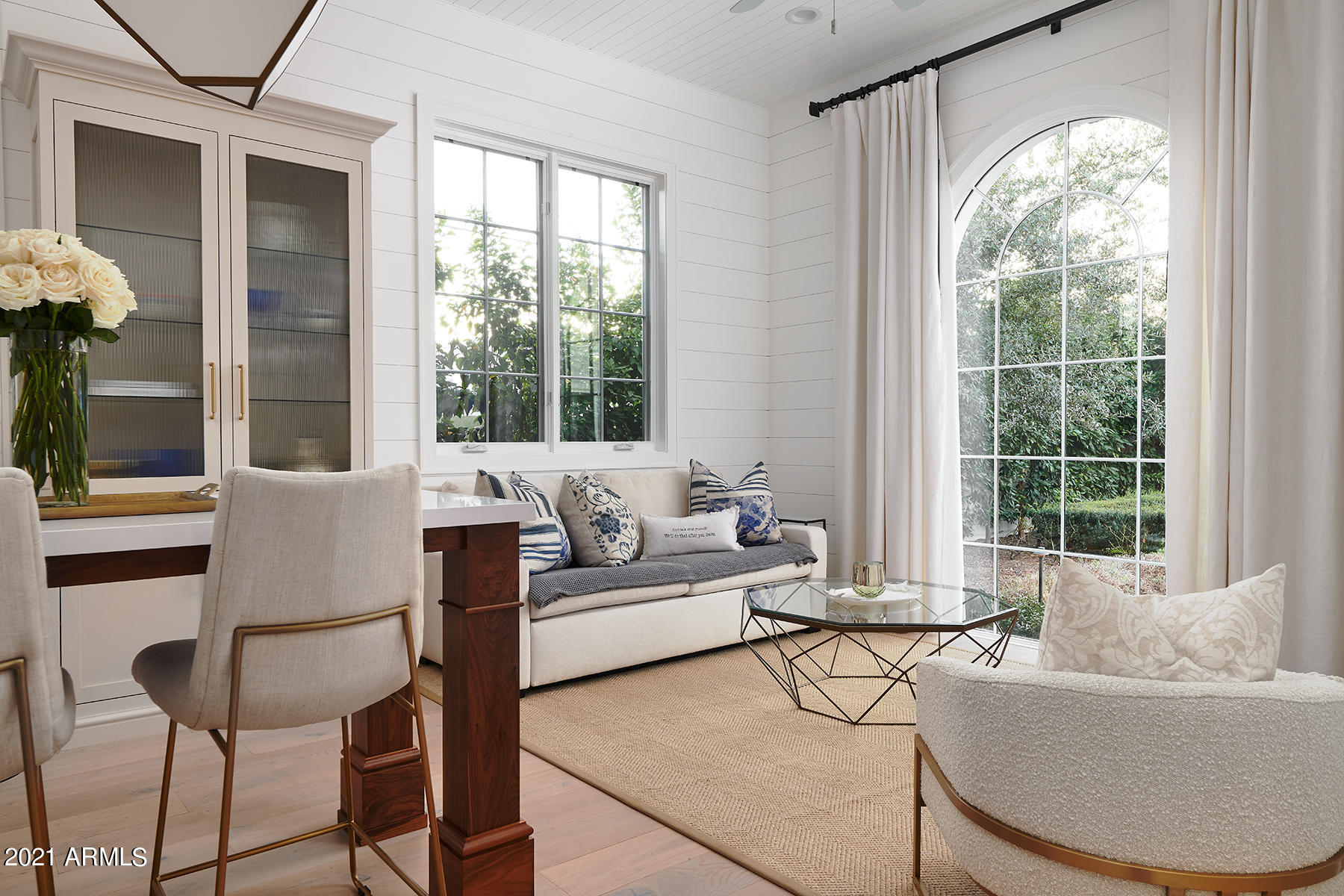 ROYAL PALM CIRCLE - Residential