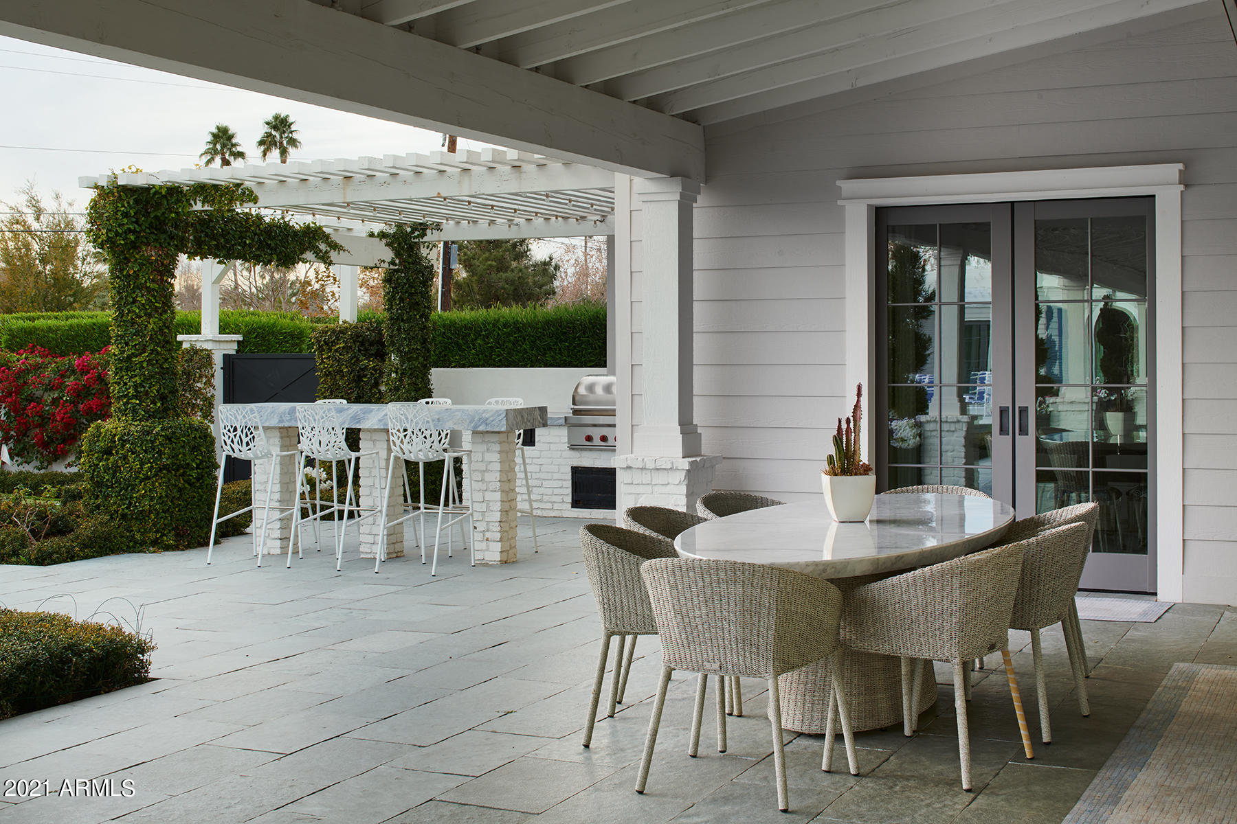 ROYAL PALM CIRCLE - Residential