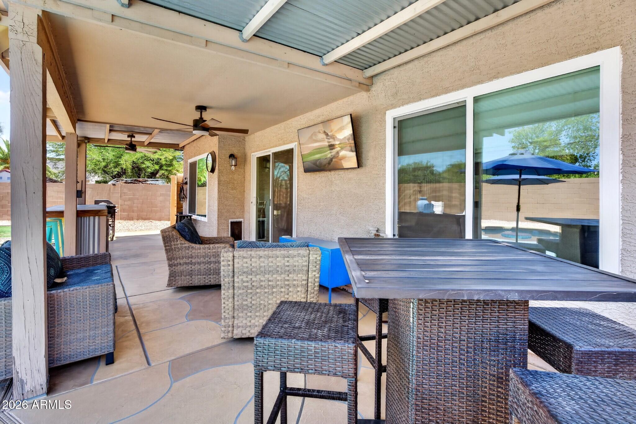 VAL VISTA - Residential
