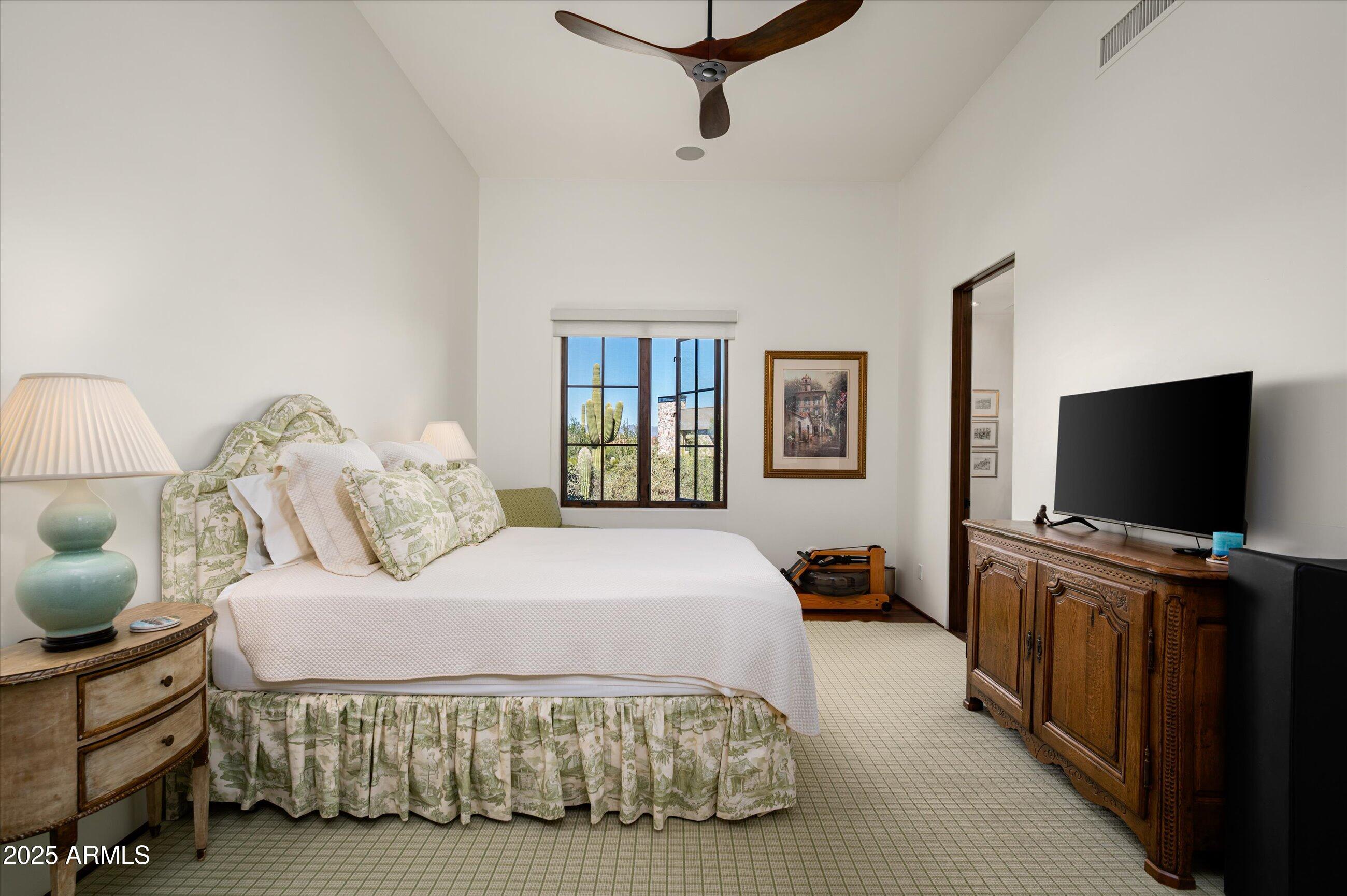 ESTANCIA - Residential