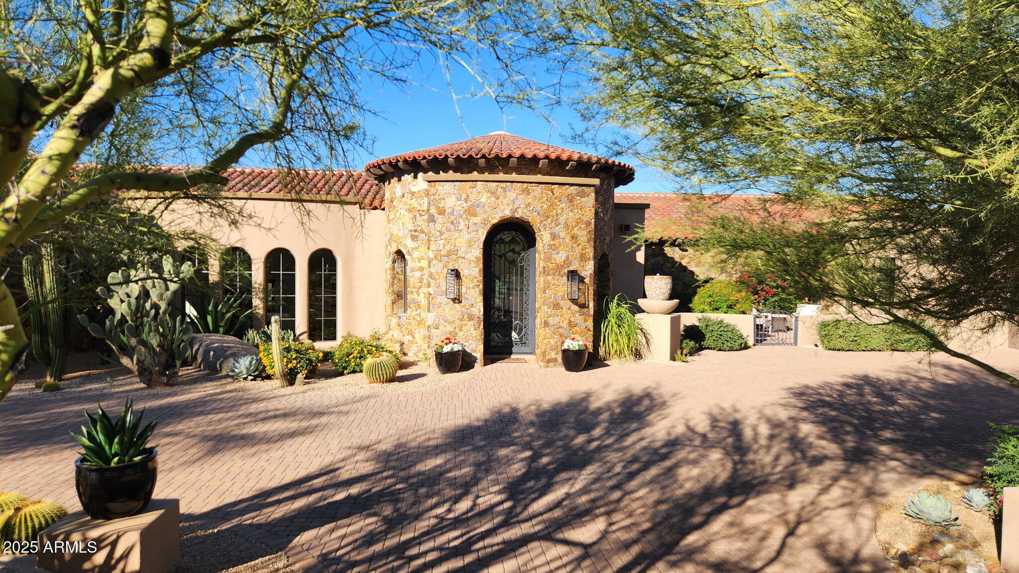 ESTANCIA - Residential