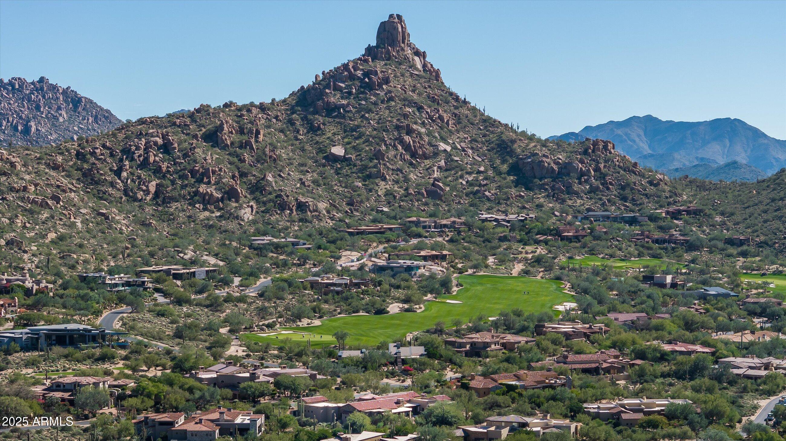 ESTANCIA - Residential