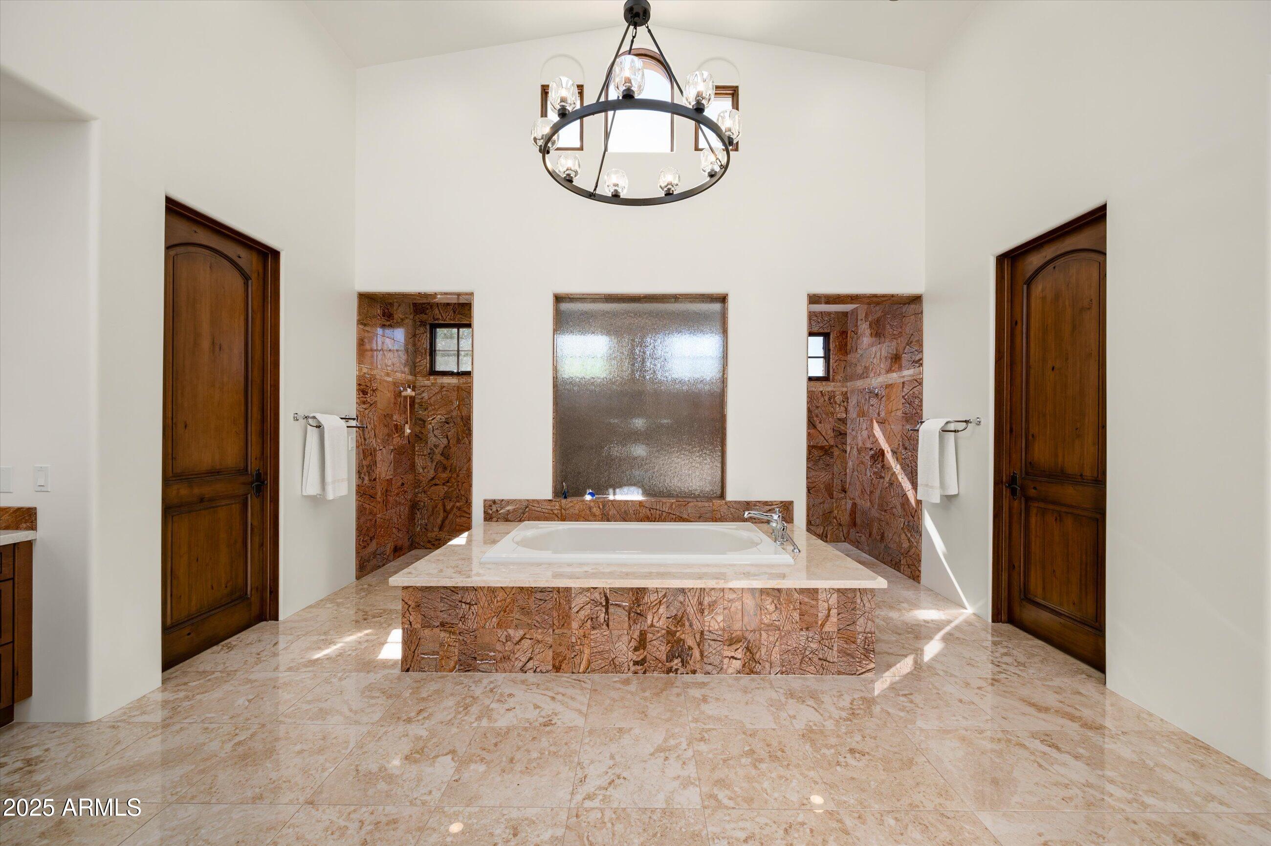 ESTANCIA - Residential