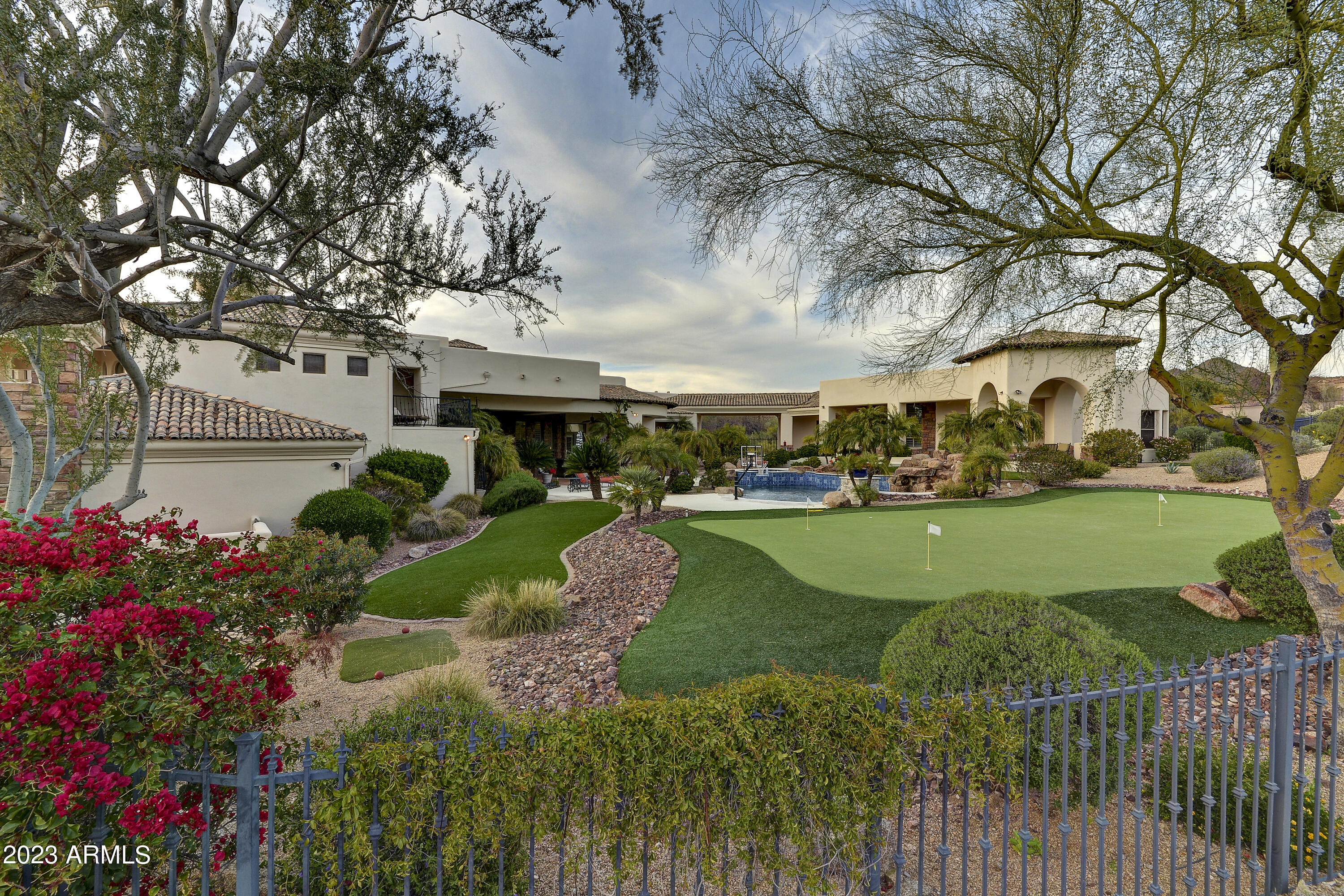LAS SENDAS - Residential