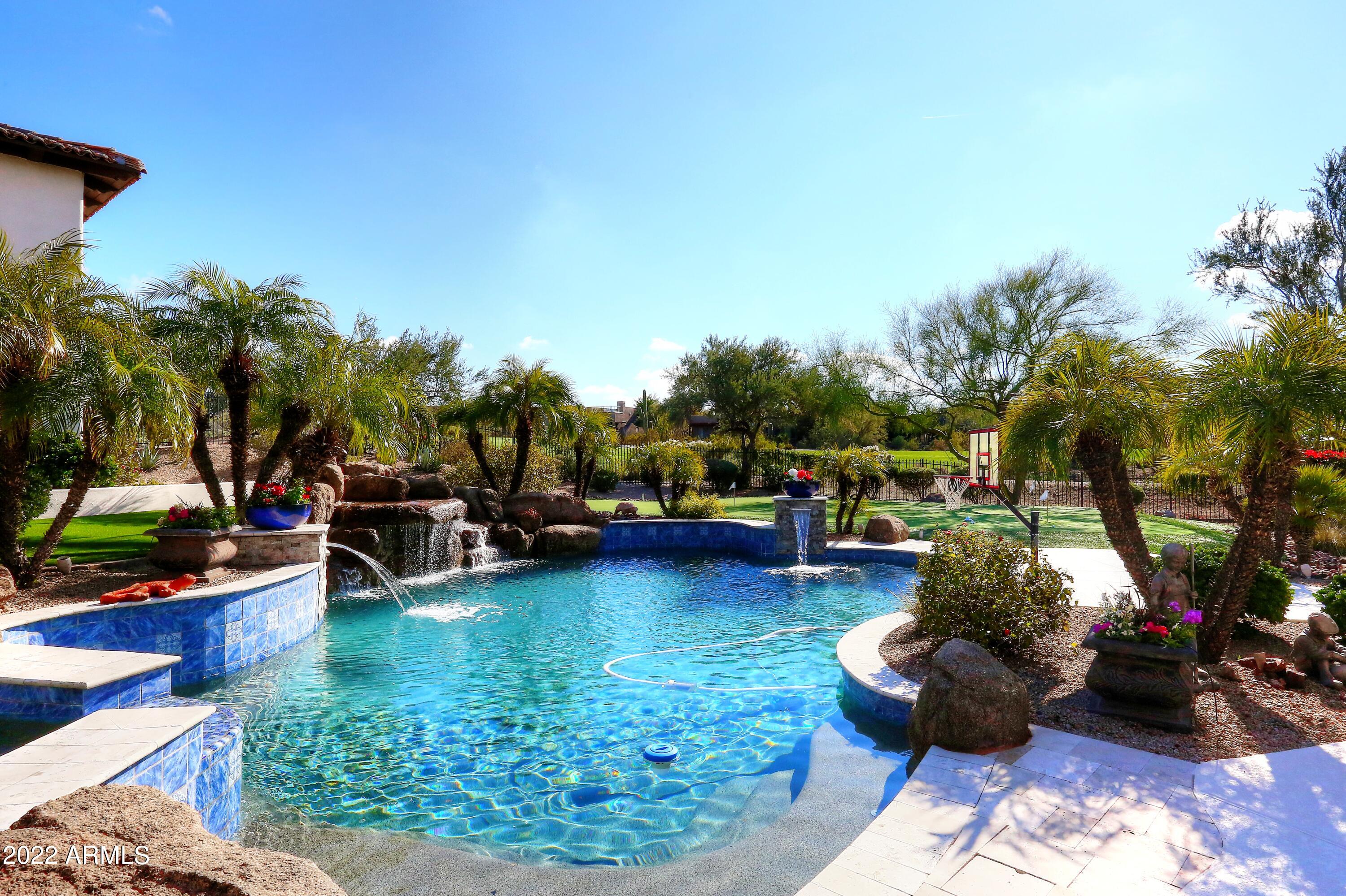 LAS SENDAS - Residential