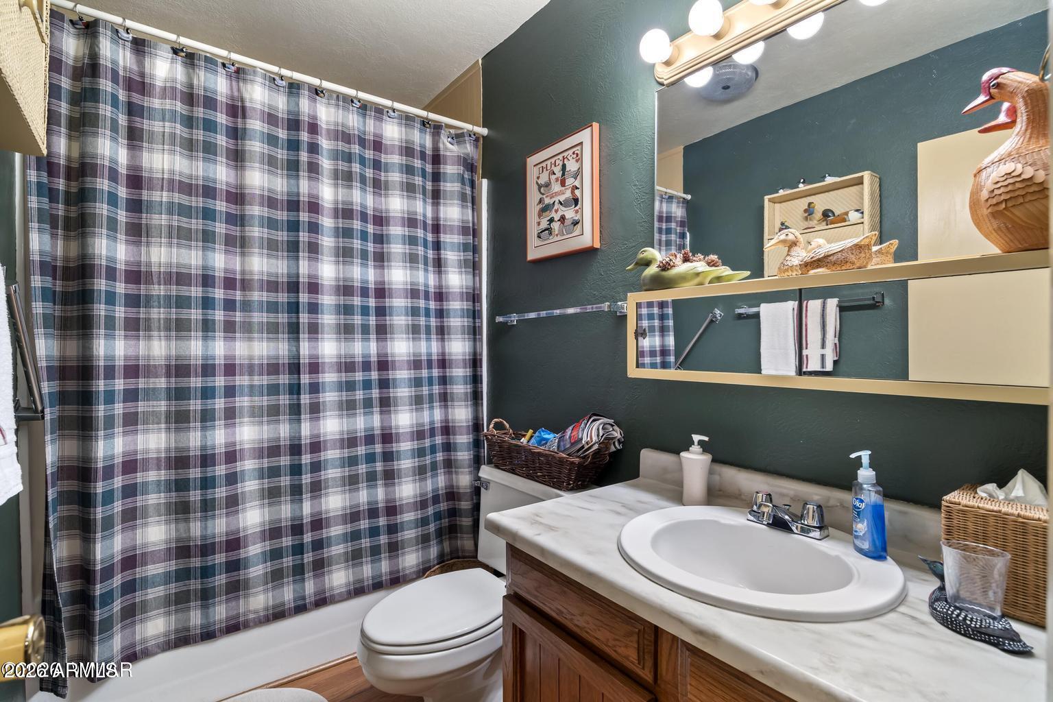 TAL WI WI IN THE PINES - Residential