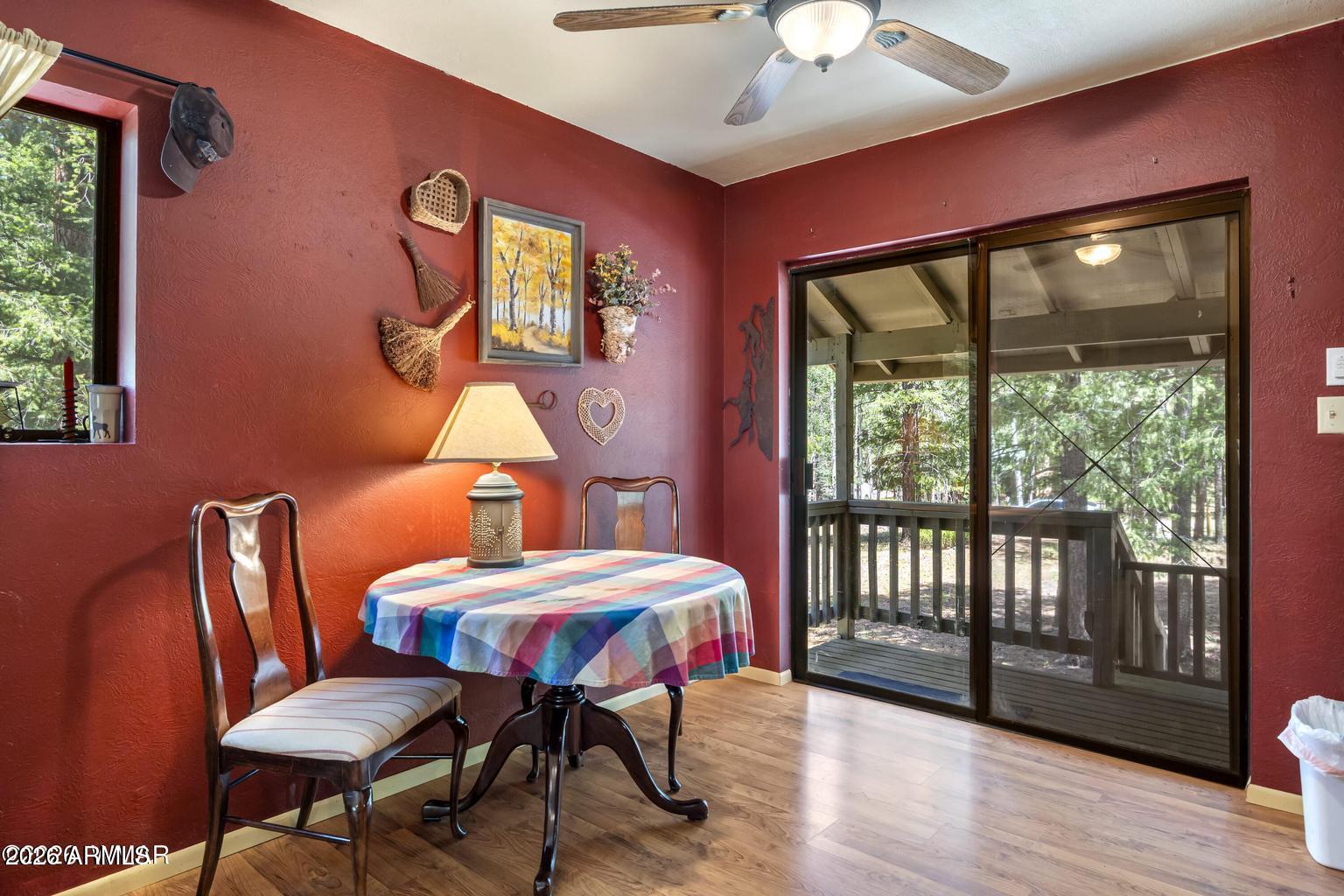 TAL WI WI IN THE PINES - Residential
