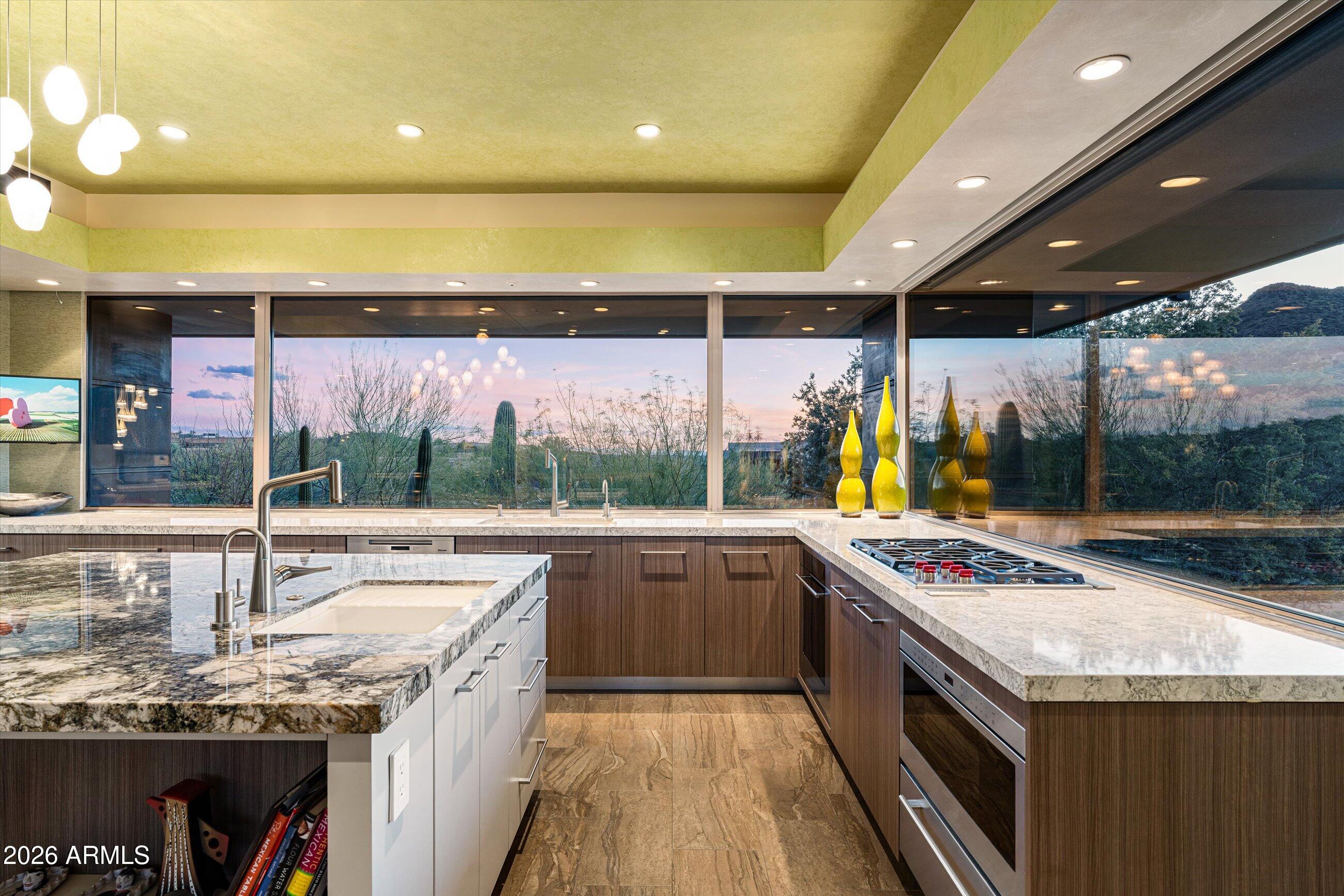 DESERT MOUNTAIN - Residential
