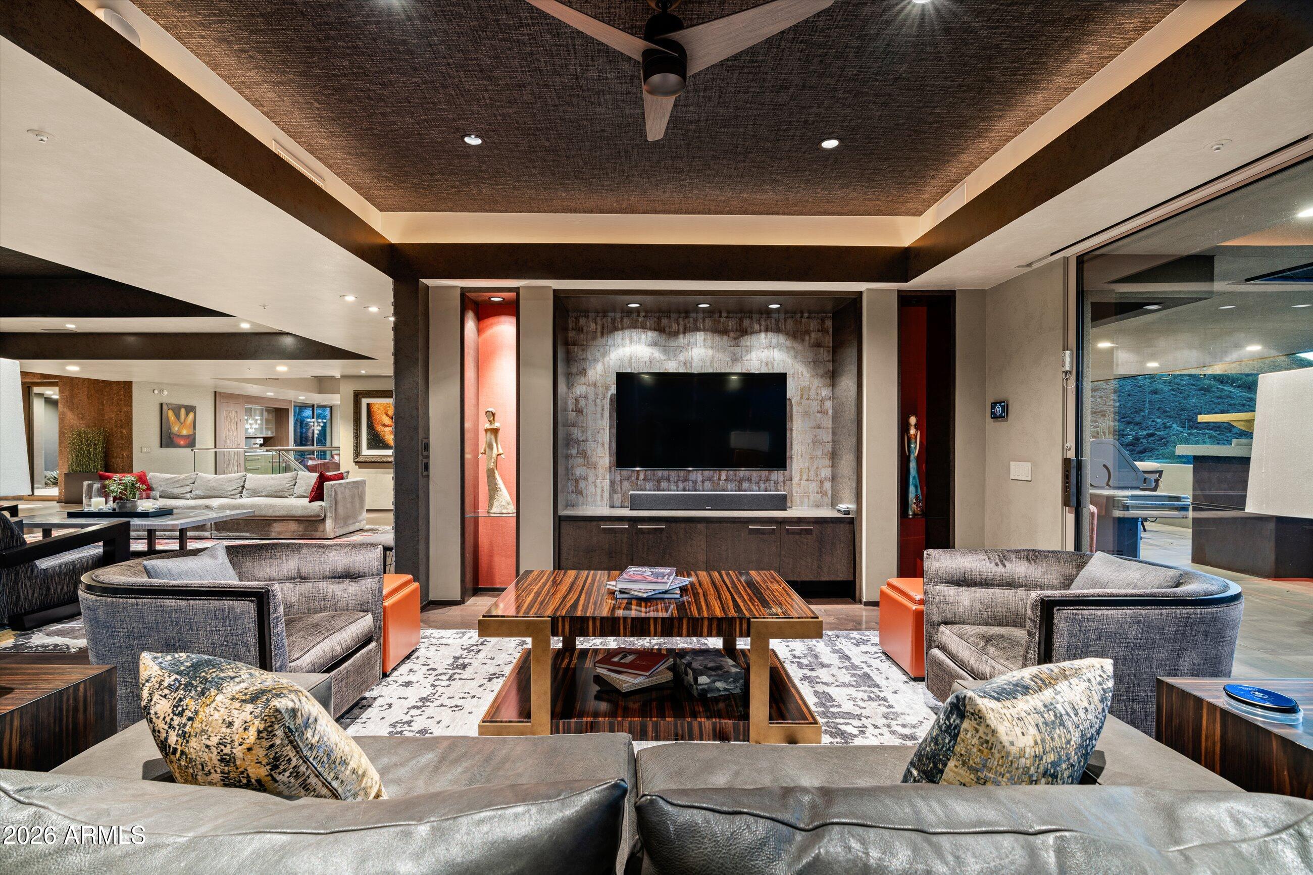 DESERT MOUNTAIN - Residential
