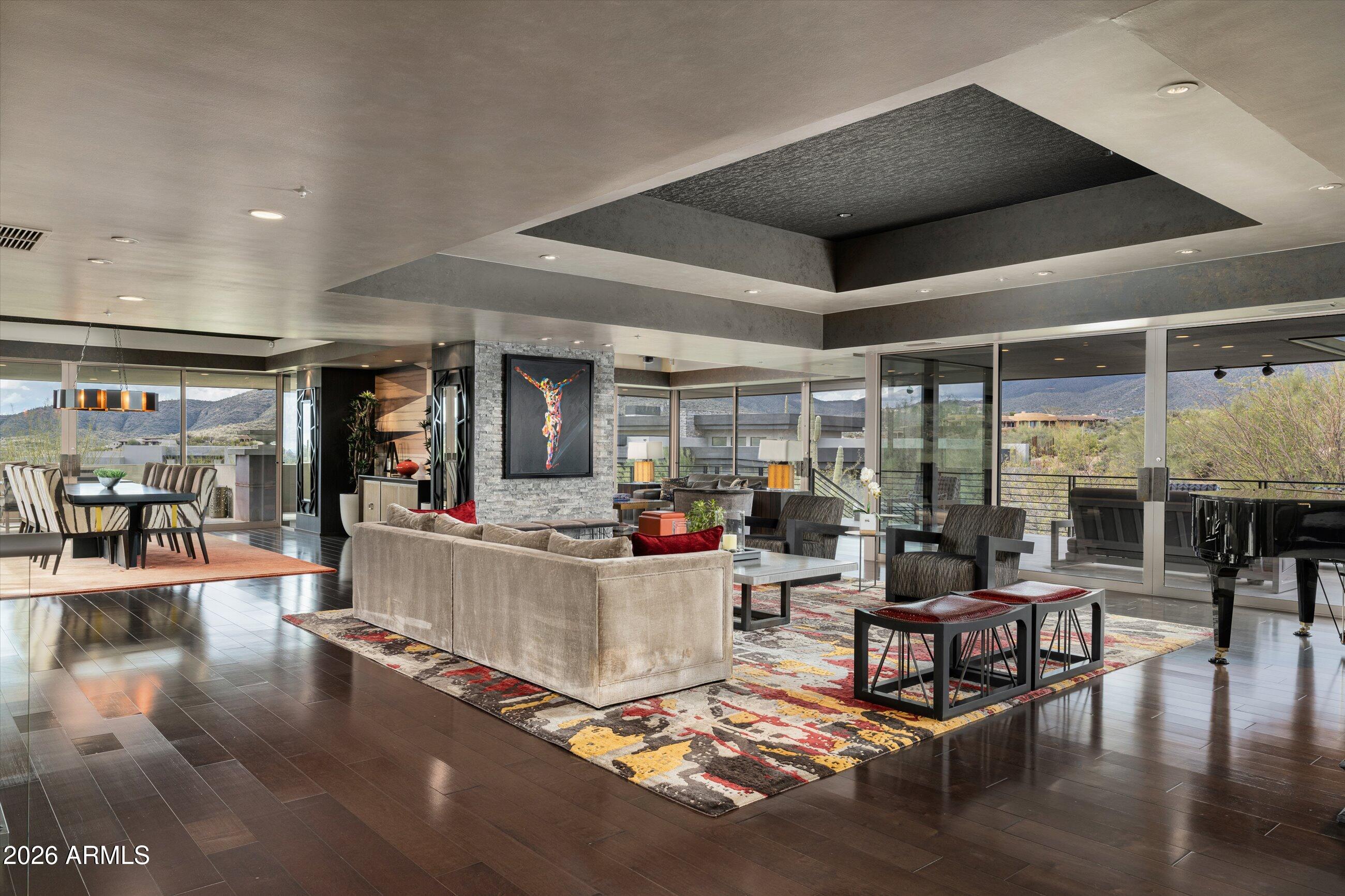 DESERT MOUNTAIN - Residential