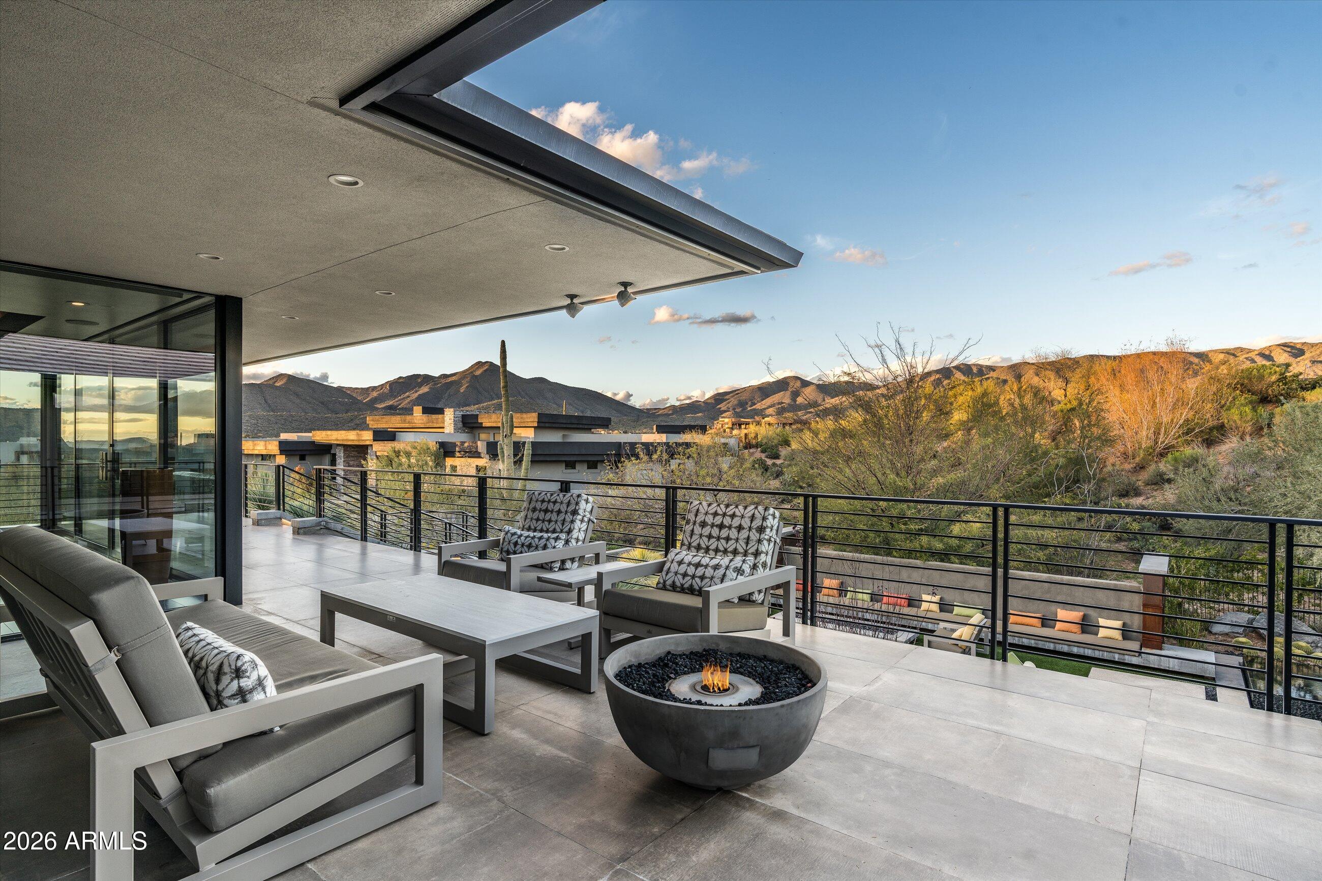 DESERT MOUNTAIN - Residential
