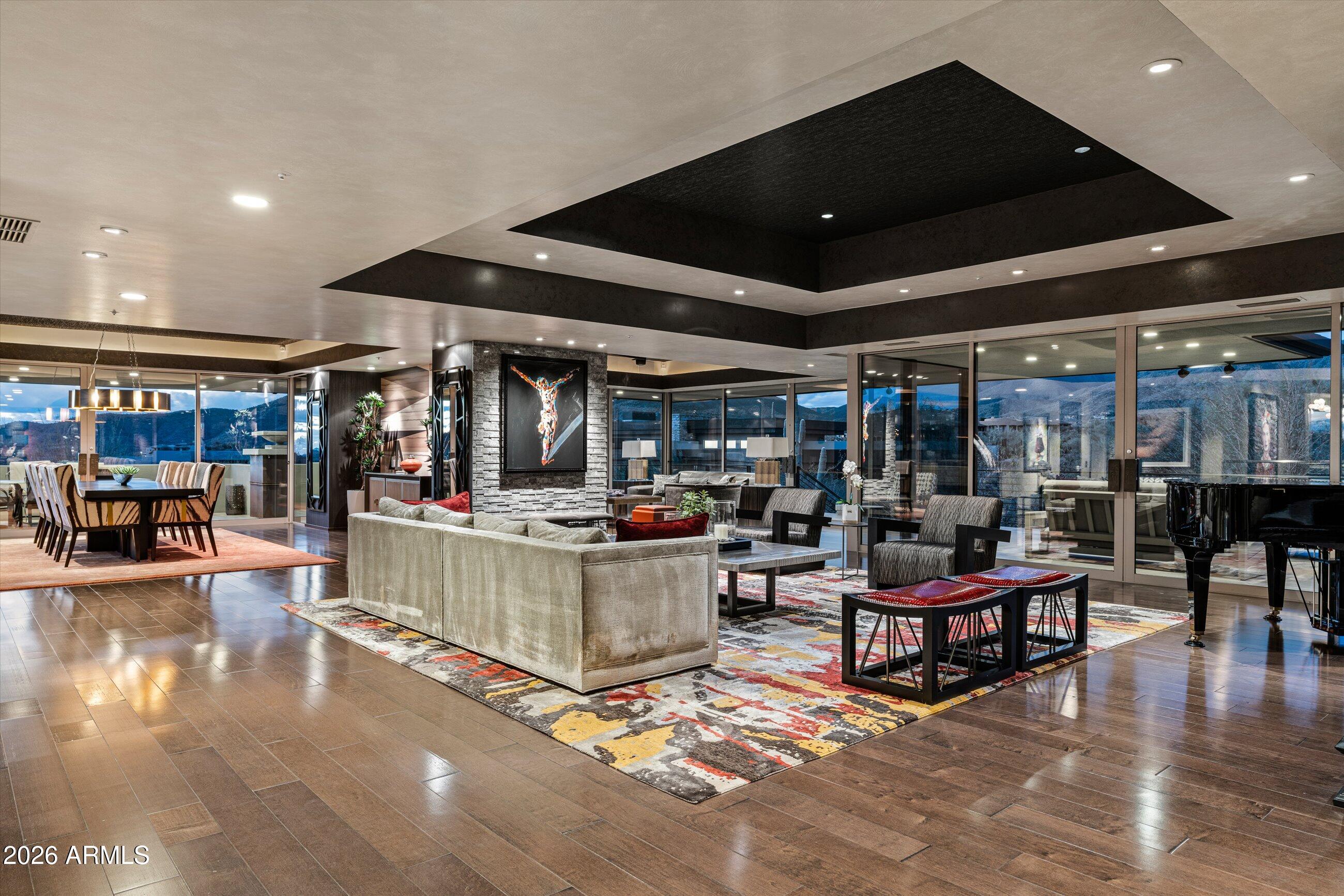 DESERT MOUNTAIN - Residential