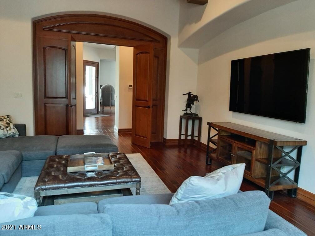 Foothills Estate - Residential