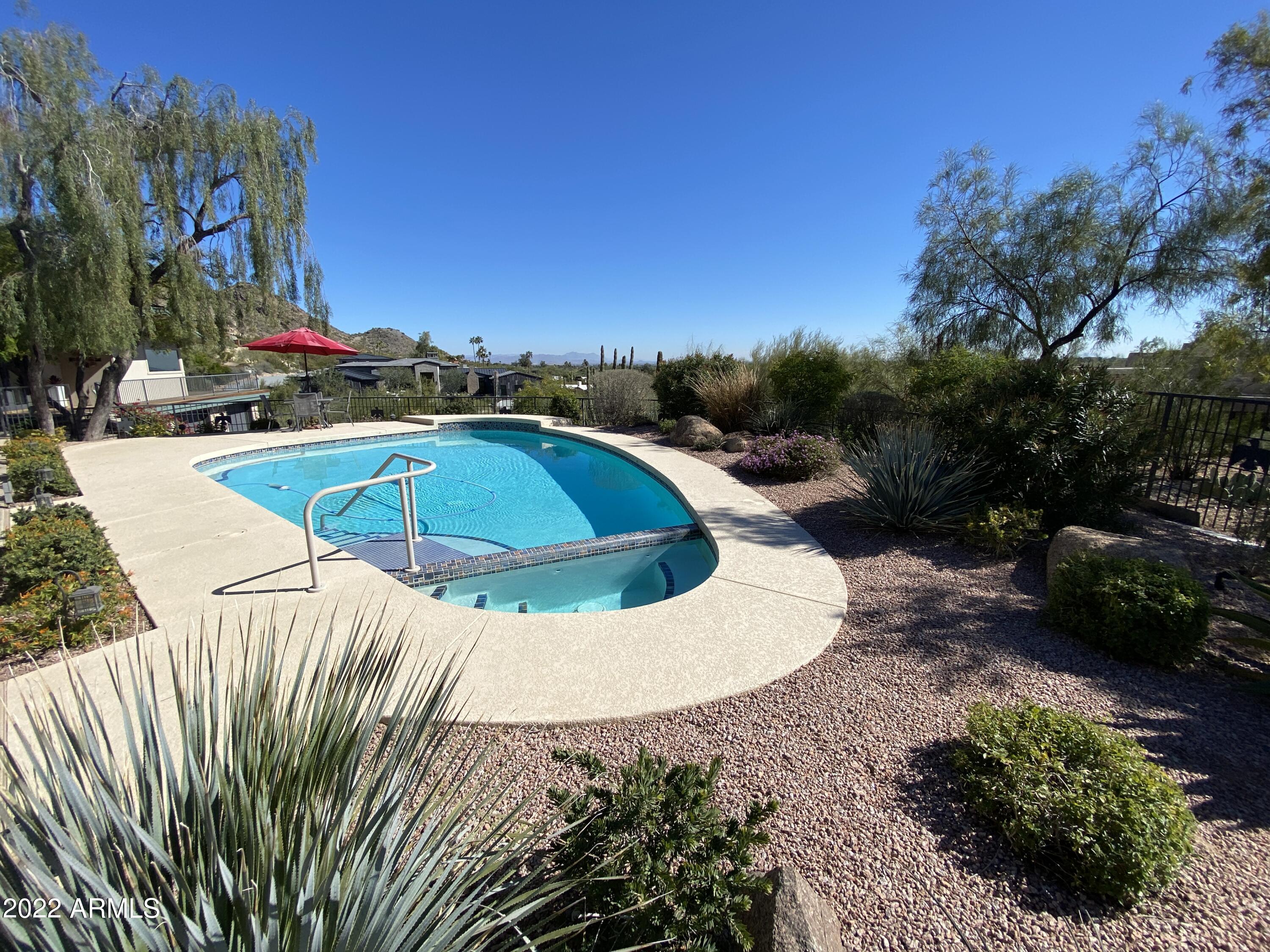 CLUB ESTATES - Residential