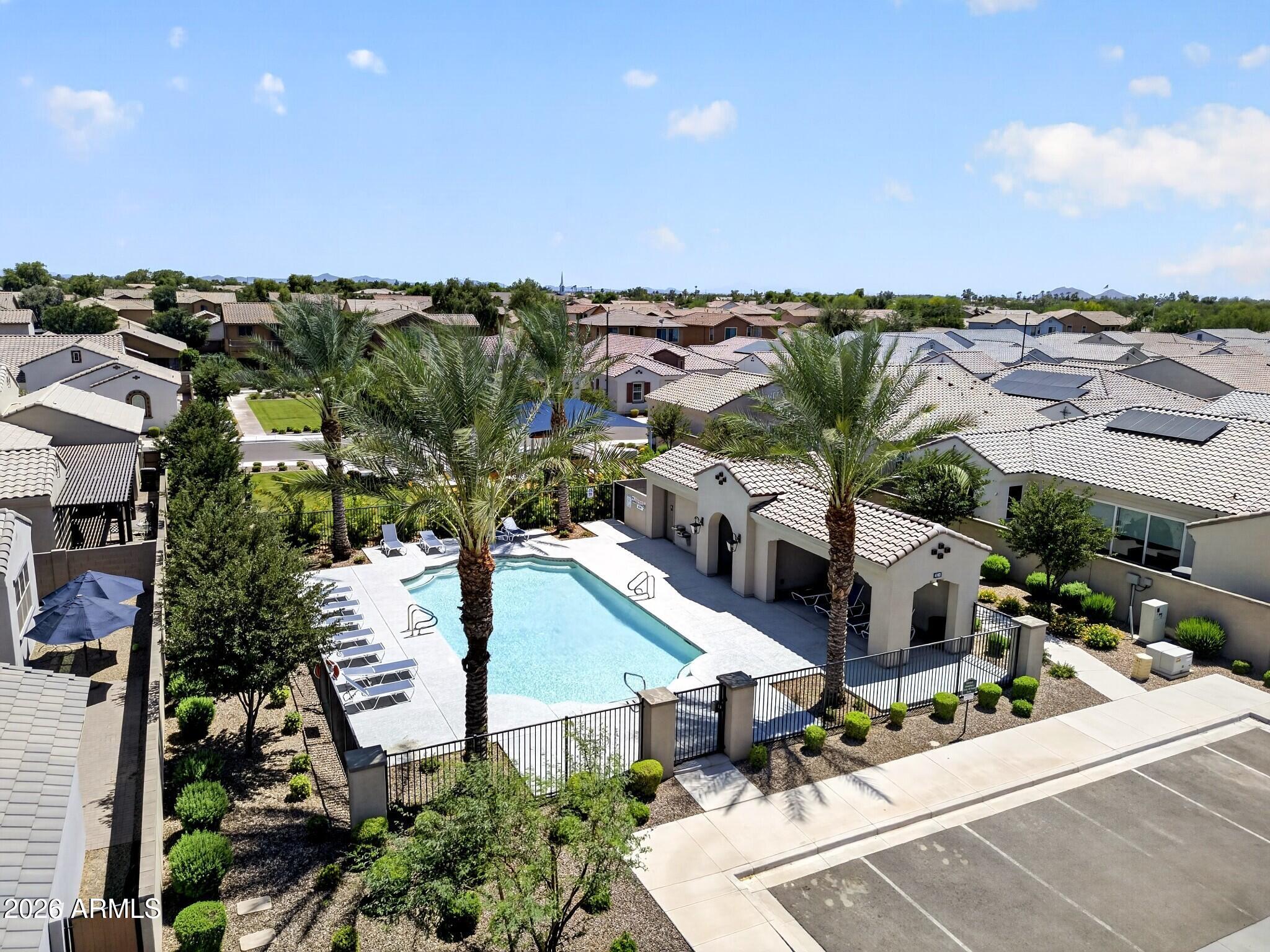 LA VALENCIA - Residential