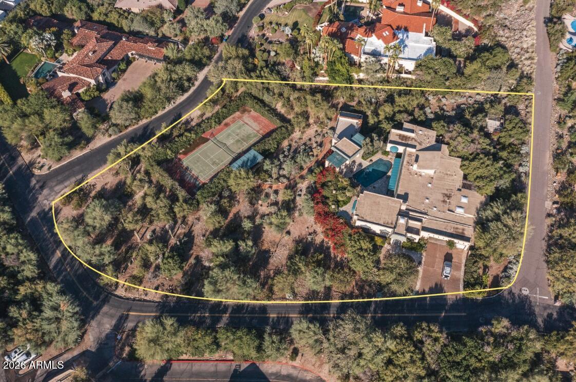 PARADISE VALLEY ESTATES - Land