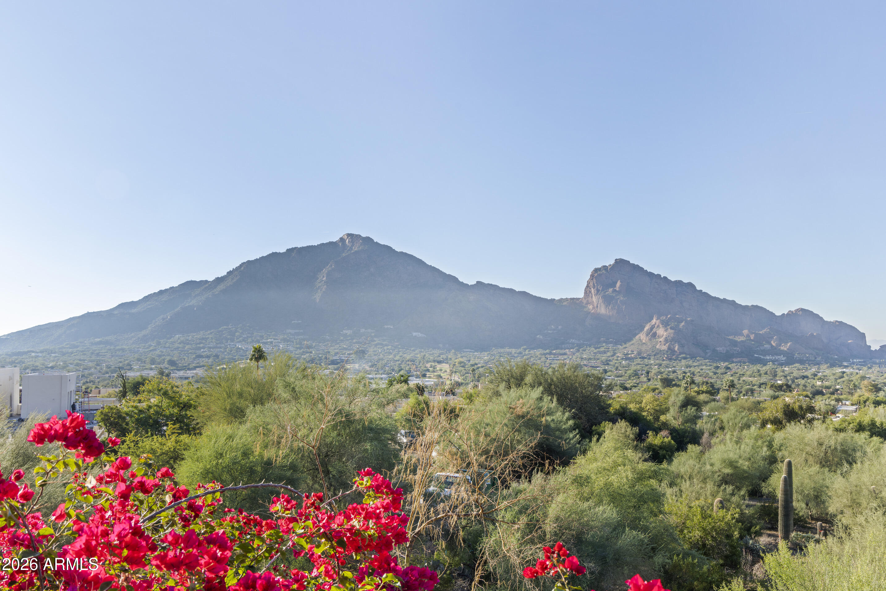 PARADISE VALLEY ESTATES - Land