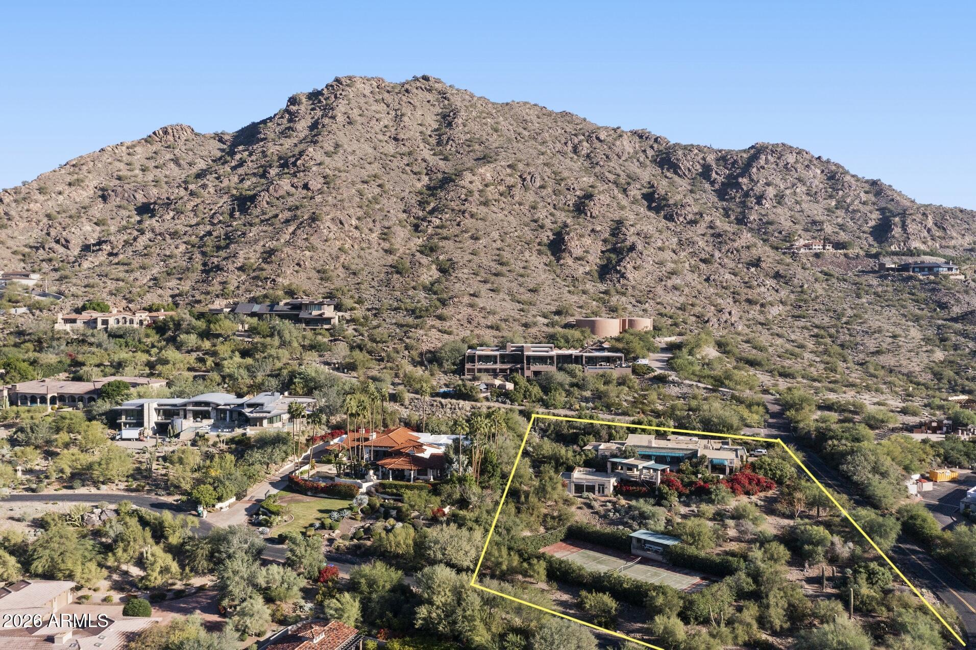 PARADISE VALLEY ESTATES - Land