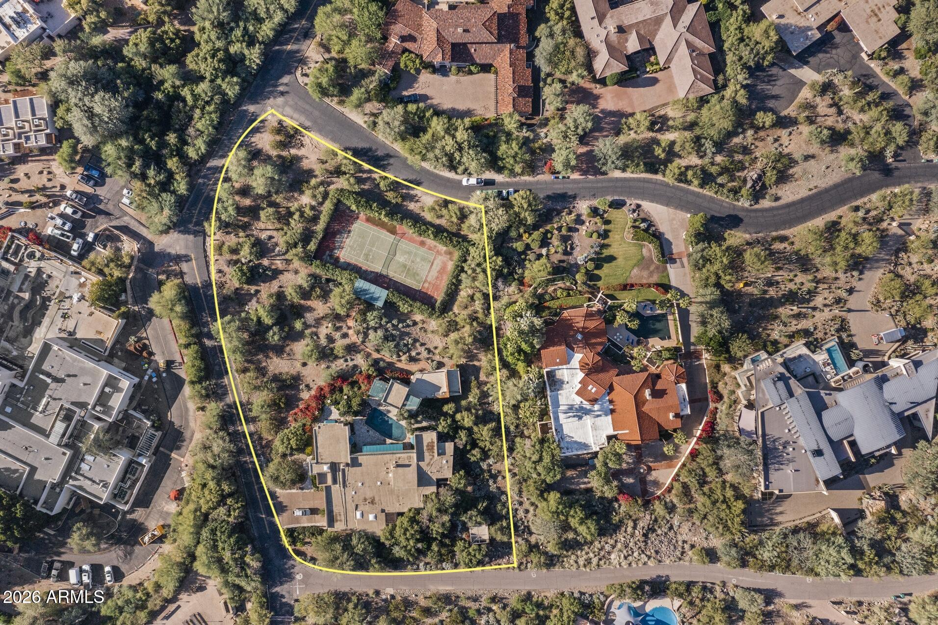 PARADISE VALLEY ESTATES - Land