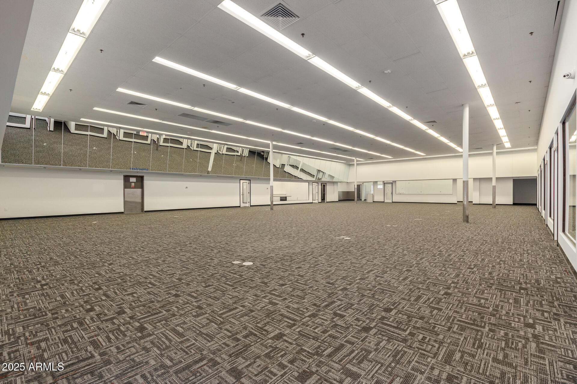 SUBDIVION OF E2 SEC 24 T3N R1E - Commercial Sale