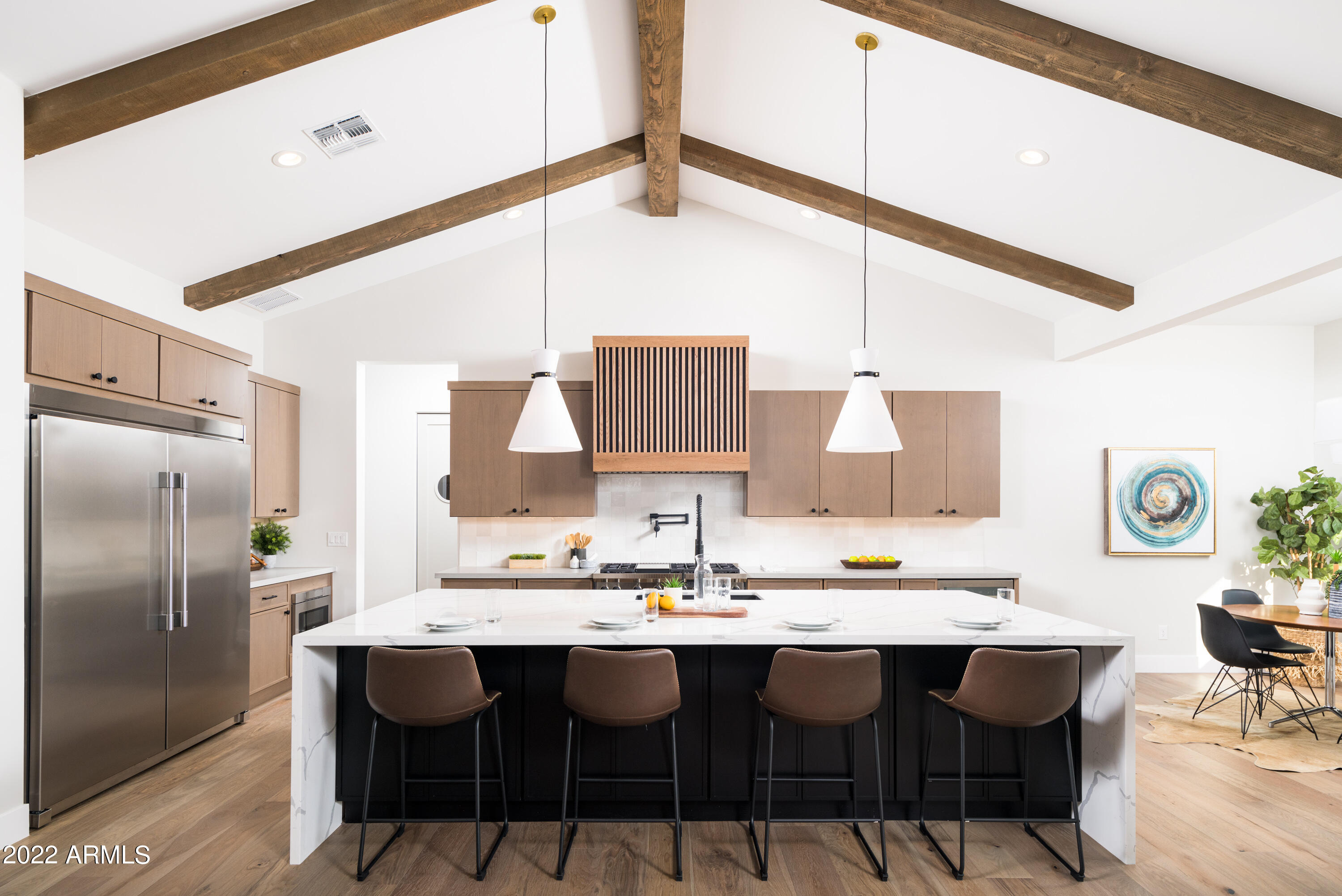 CAMELBACK VILLA - Residential