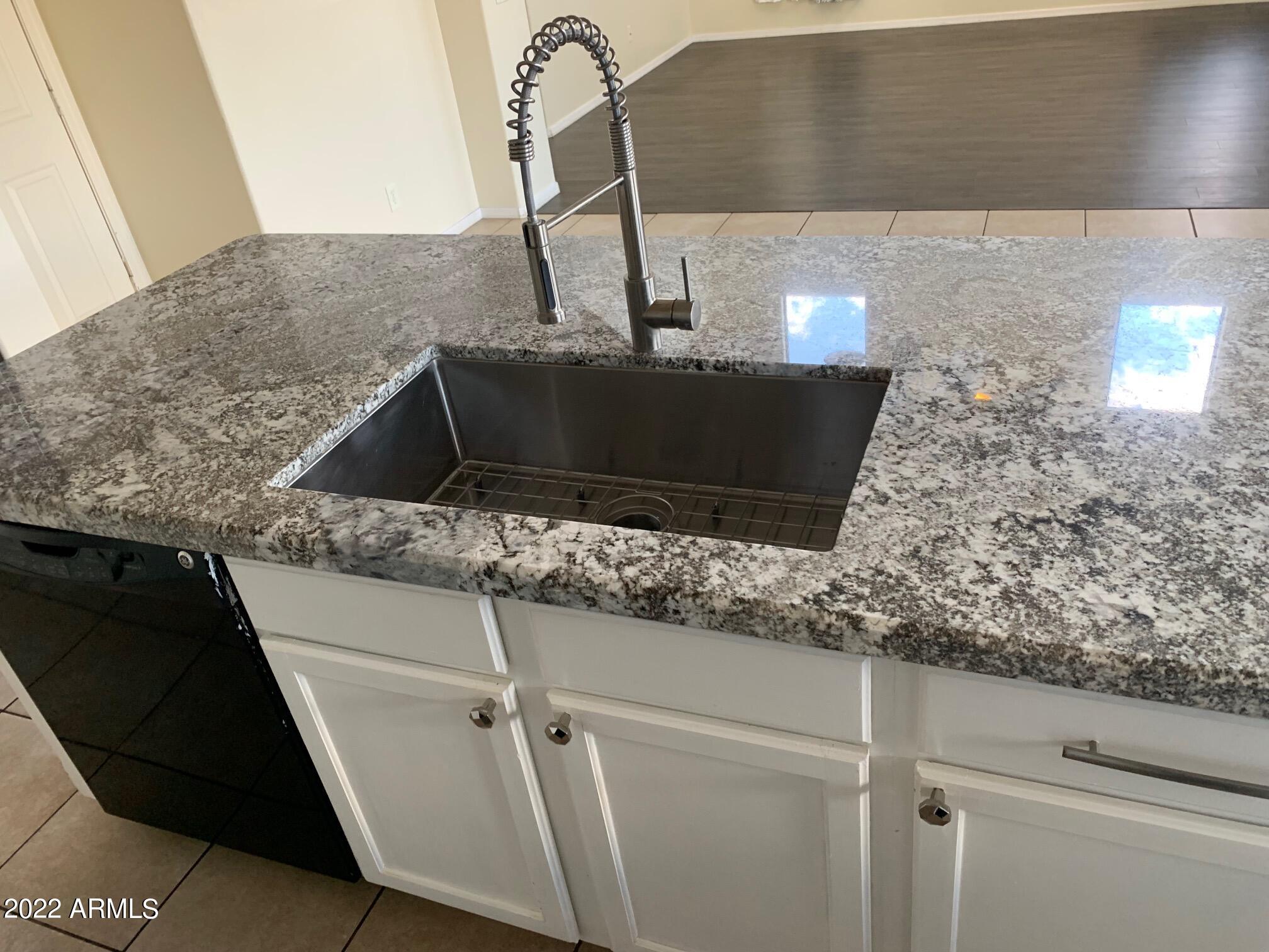 REFLECTIONS AT VALIENTE - Residential Lease