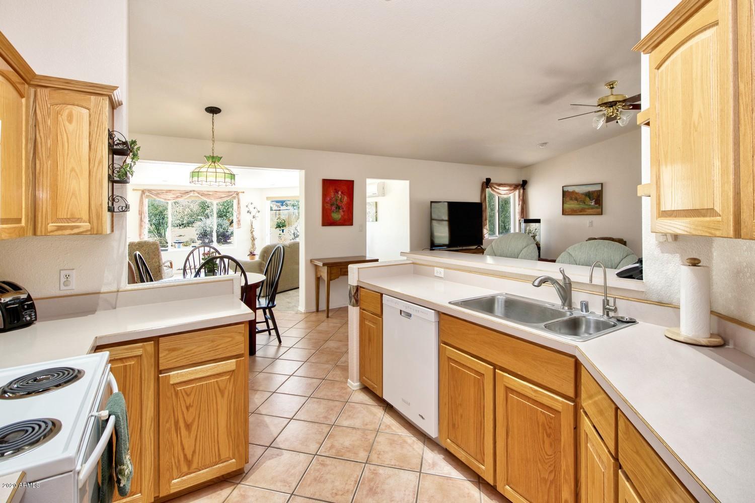 CHARLESTON PARK ESTATES UNIT 1 - Residential