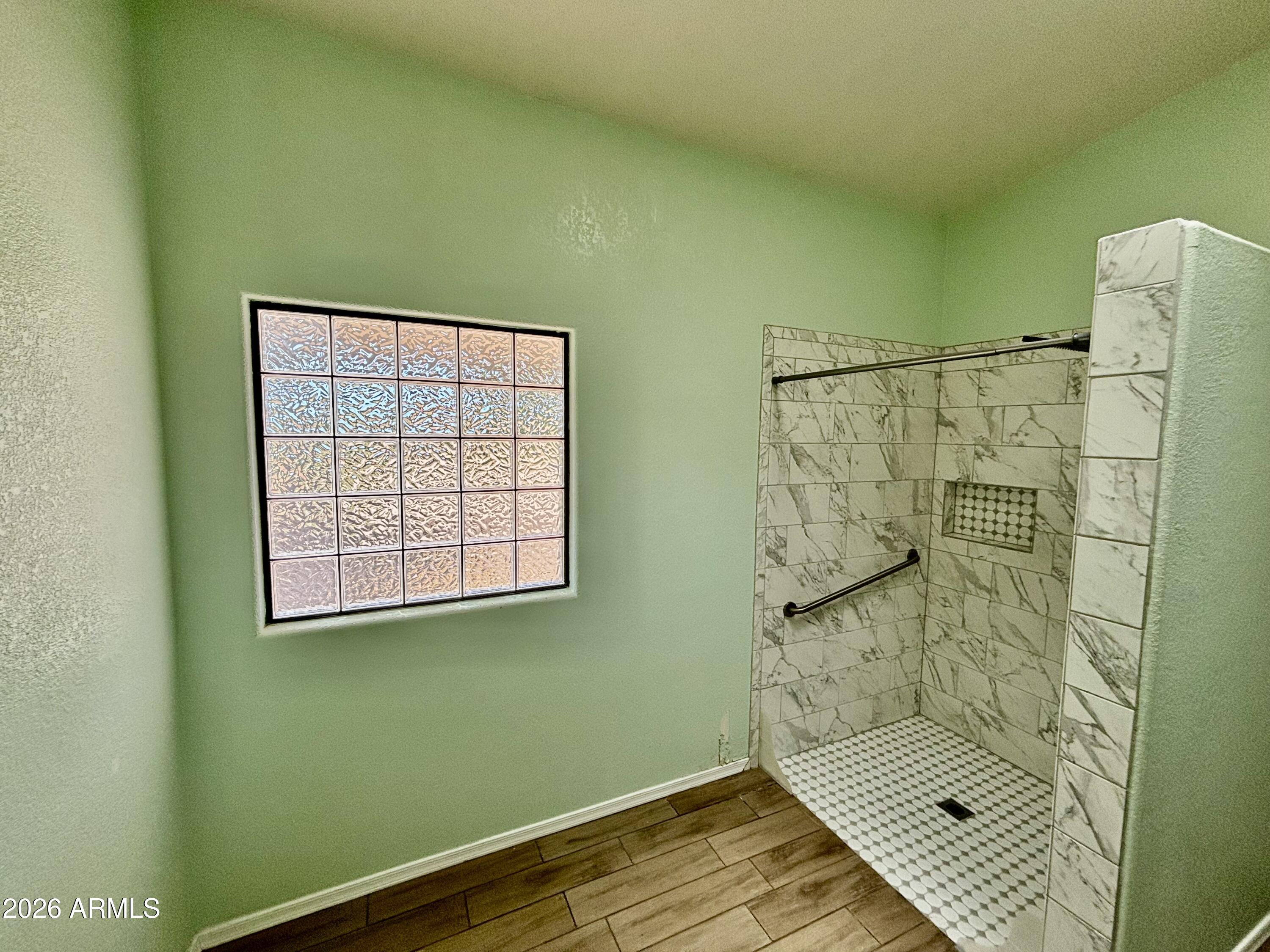 MOUNTAIN SHADOWS PHASE C - Residential