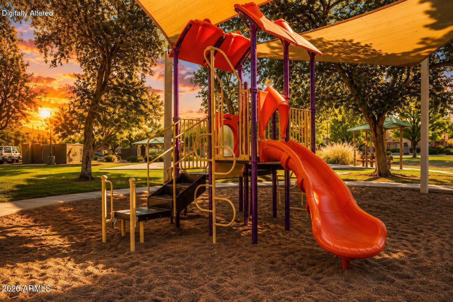CANYON TRAILS COURTHOMES CONDOMINIUM - Residential
