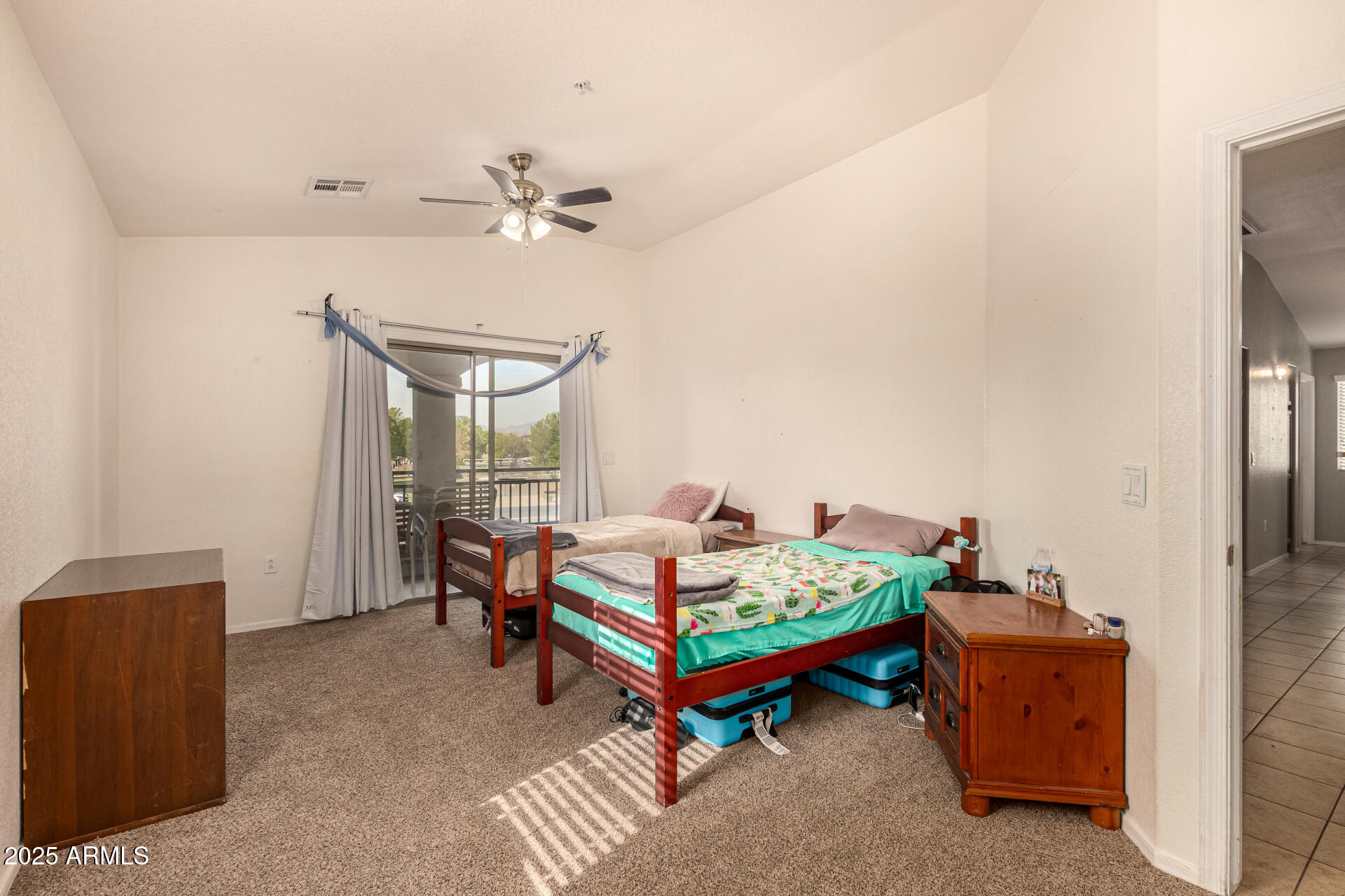 CANYON TRAILS COURTHOMES CONDOMINIUM - Residential