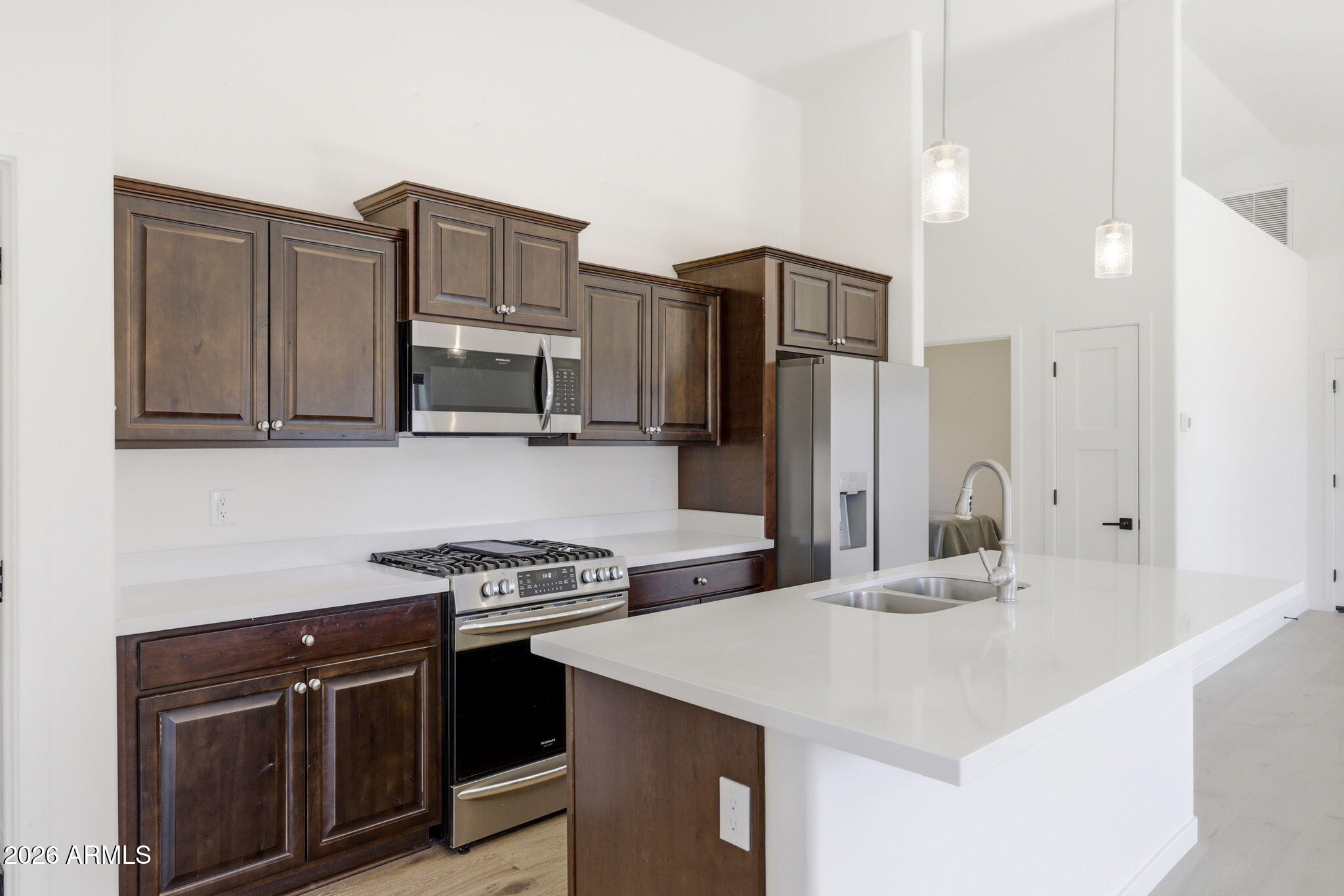 CREEKSIDE - Residential