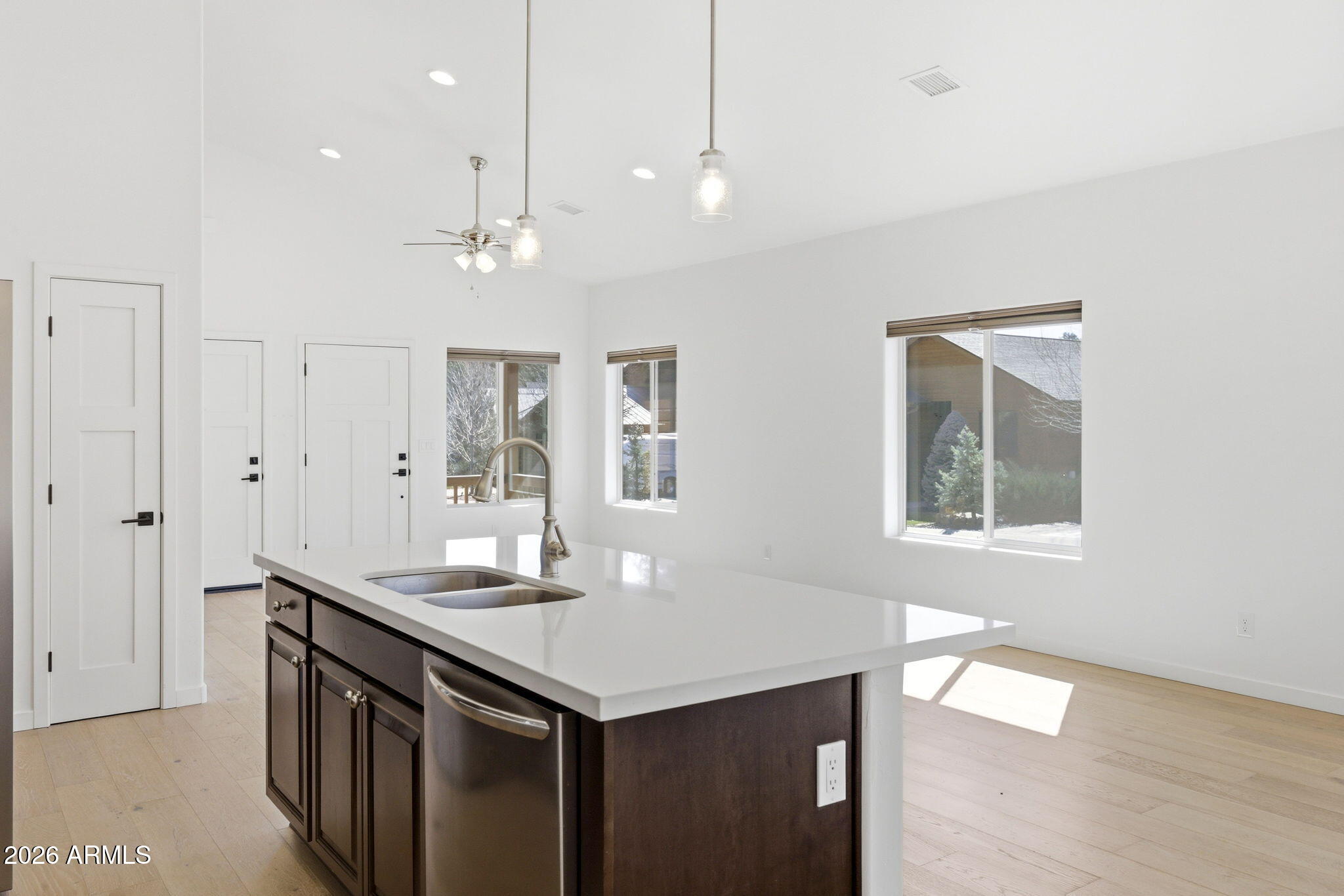CREEKSIDE - Residential