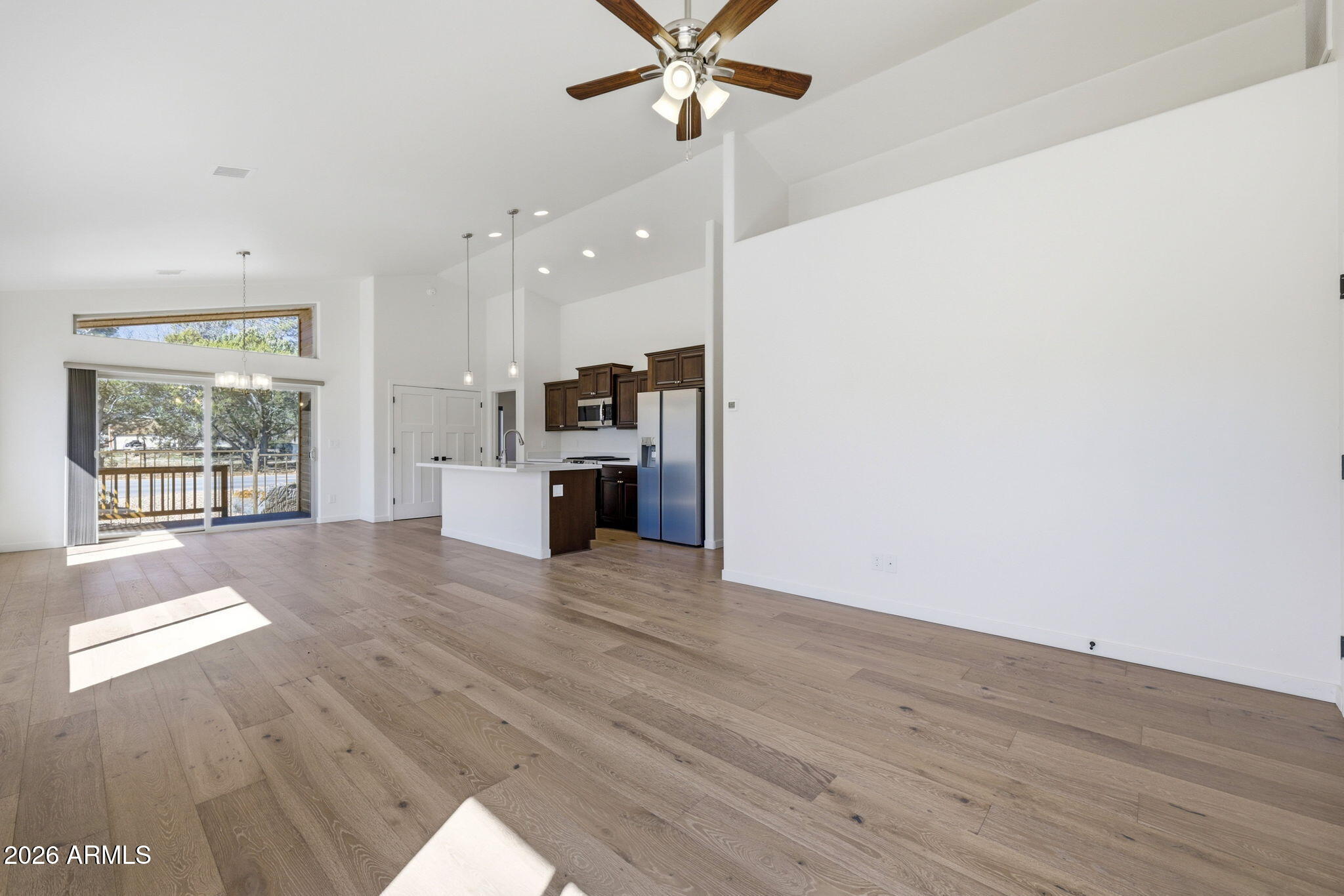 CREEKSIDE - Residential